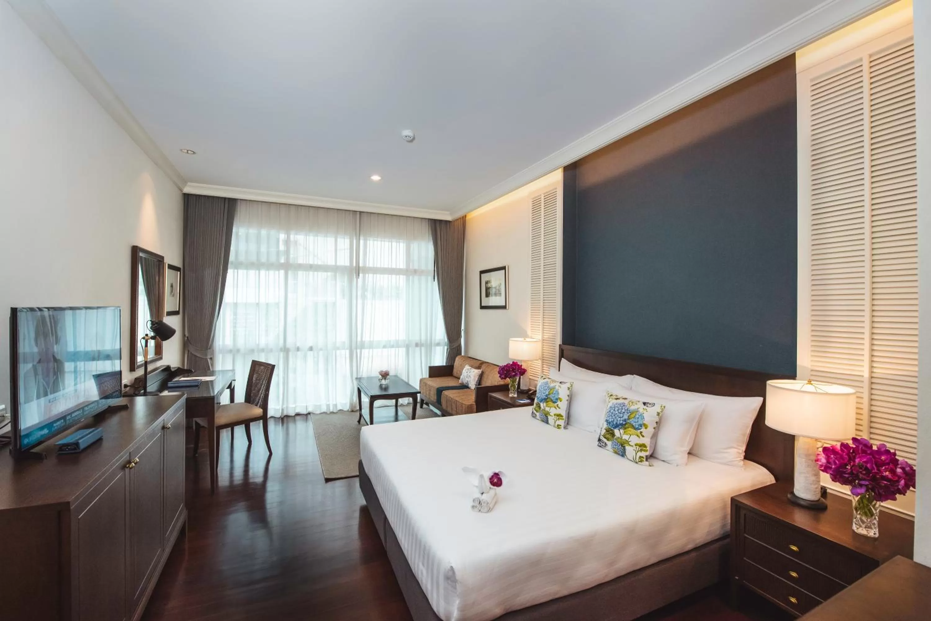 Bed in The Rose Residence, Bangkok