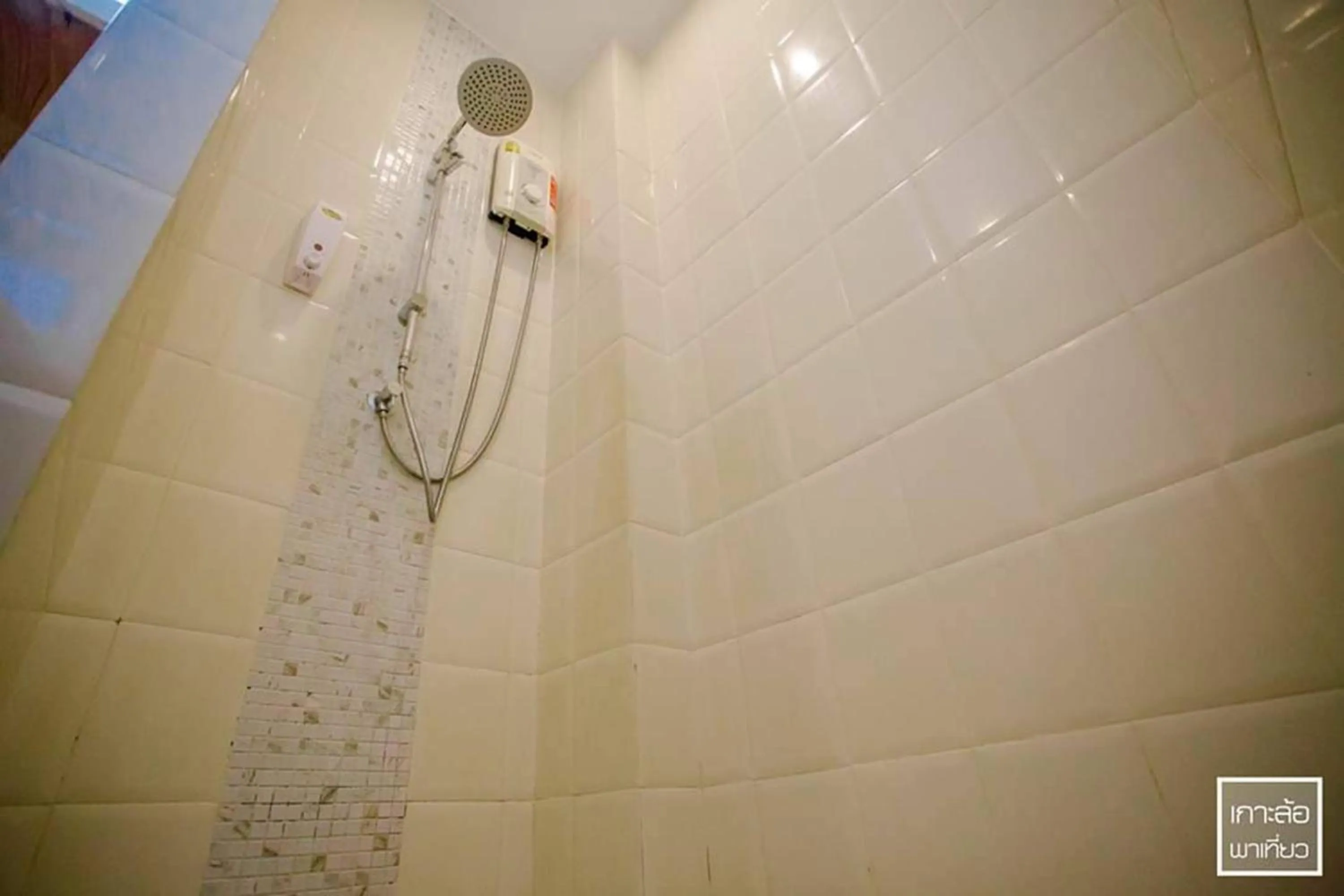 Chill House at Naiyang