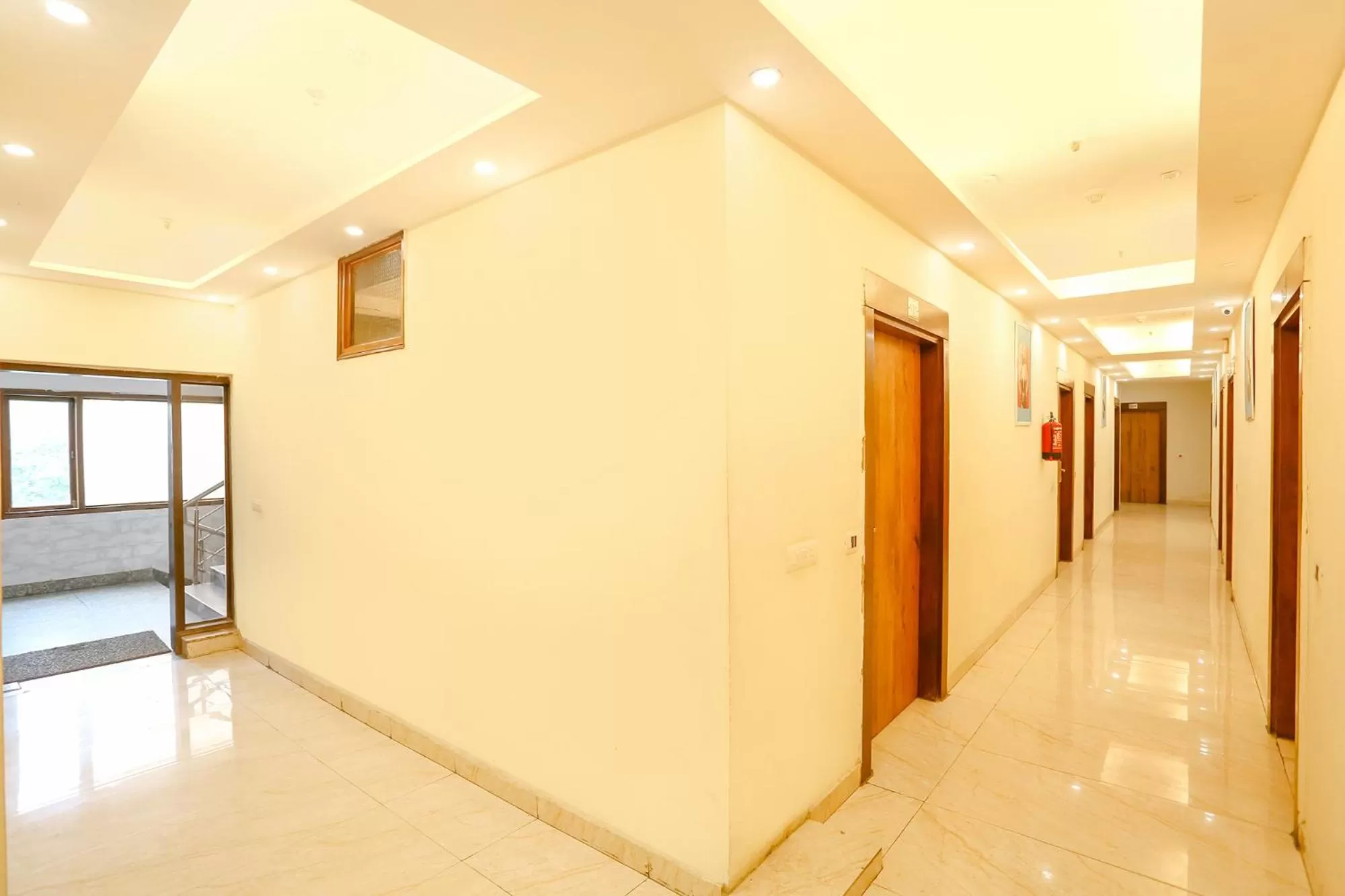 Lobby or reception in FabHotel F9 NSP - Near Pacific Mall Pitampura