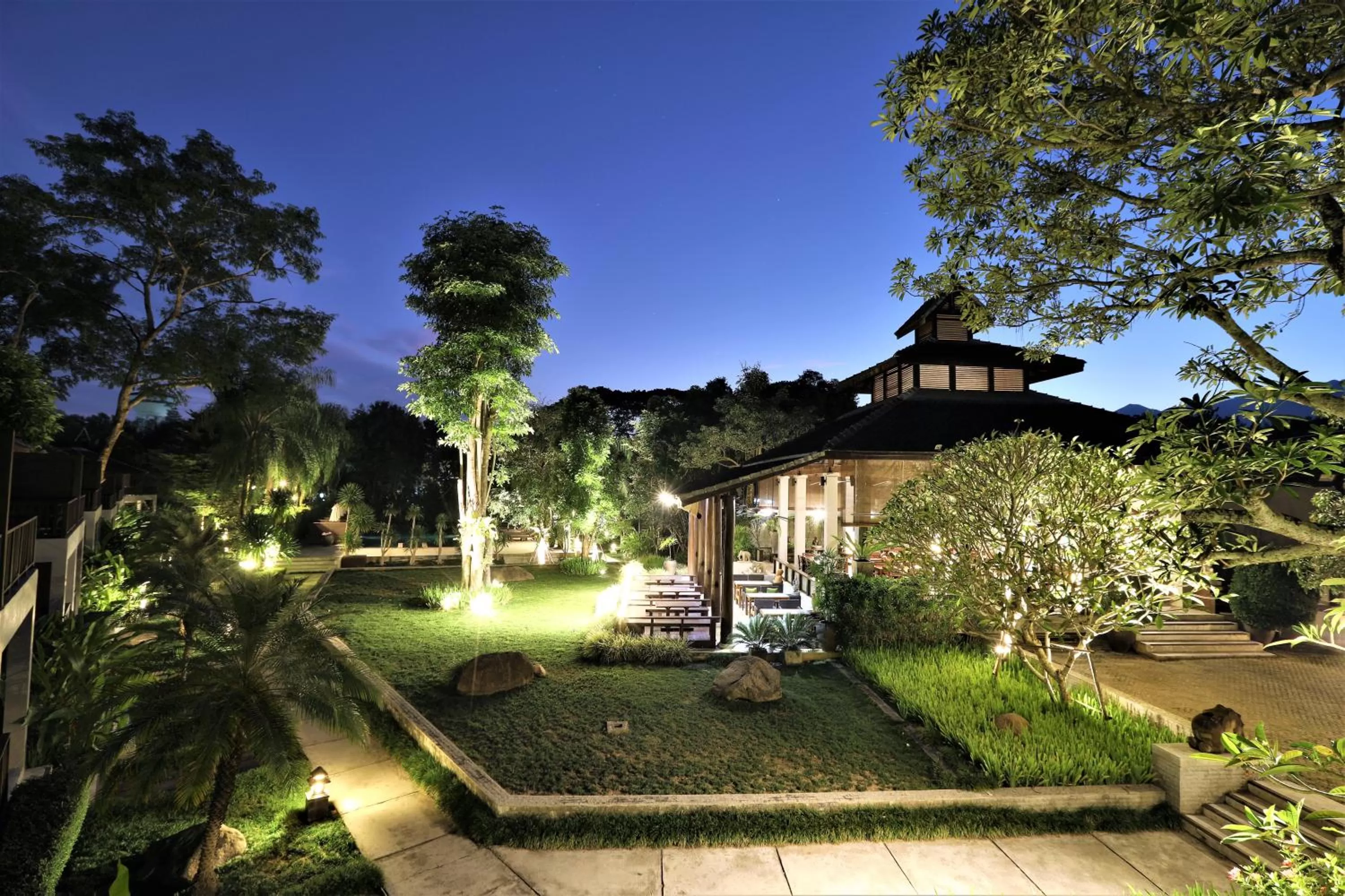 Restaurant/places to eat in The Quarter Pai