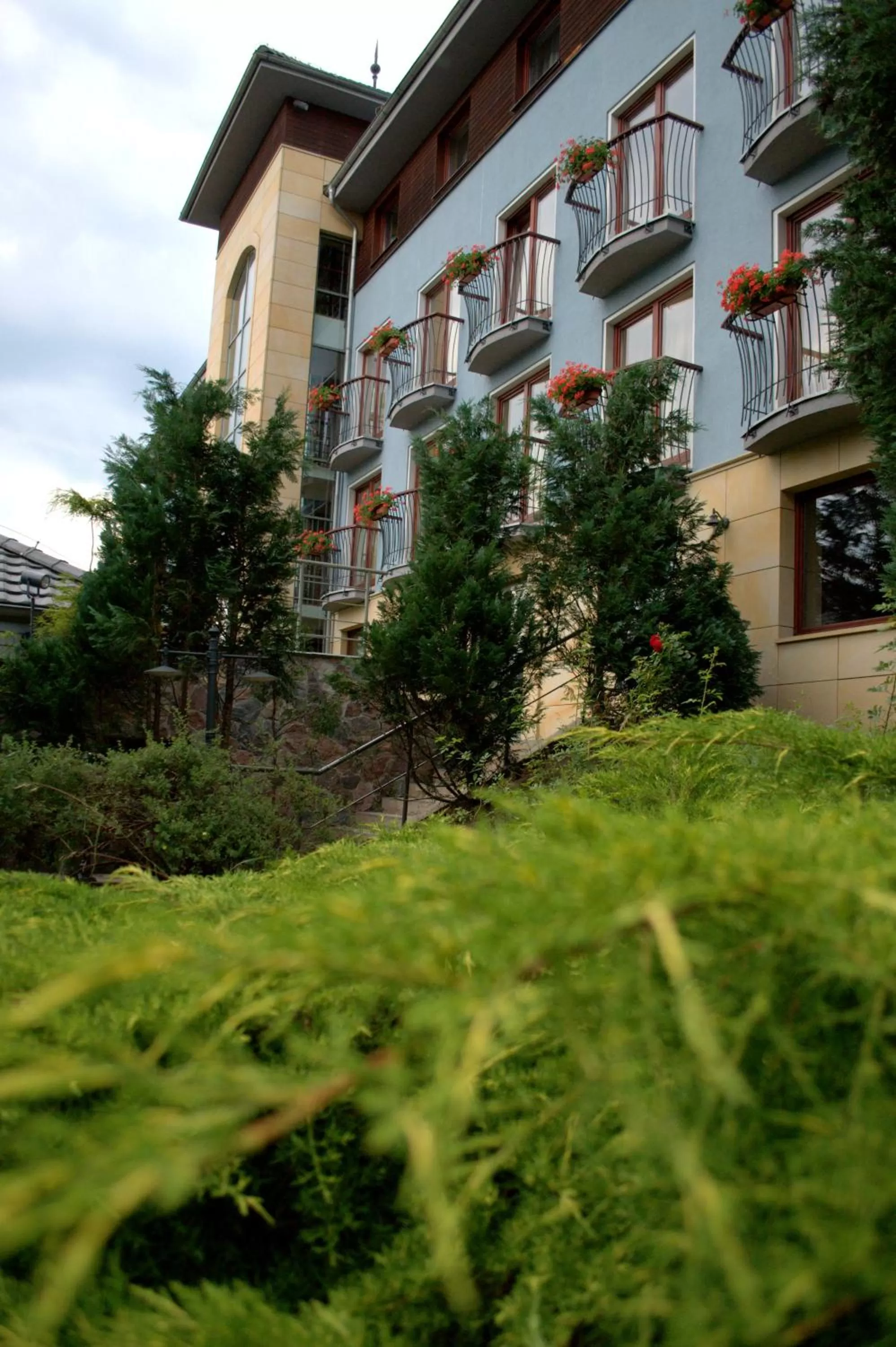 Garden in 4 Pory Roku Resort Sauna & Spa