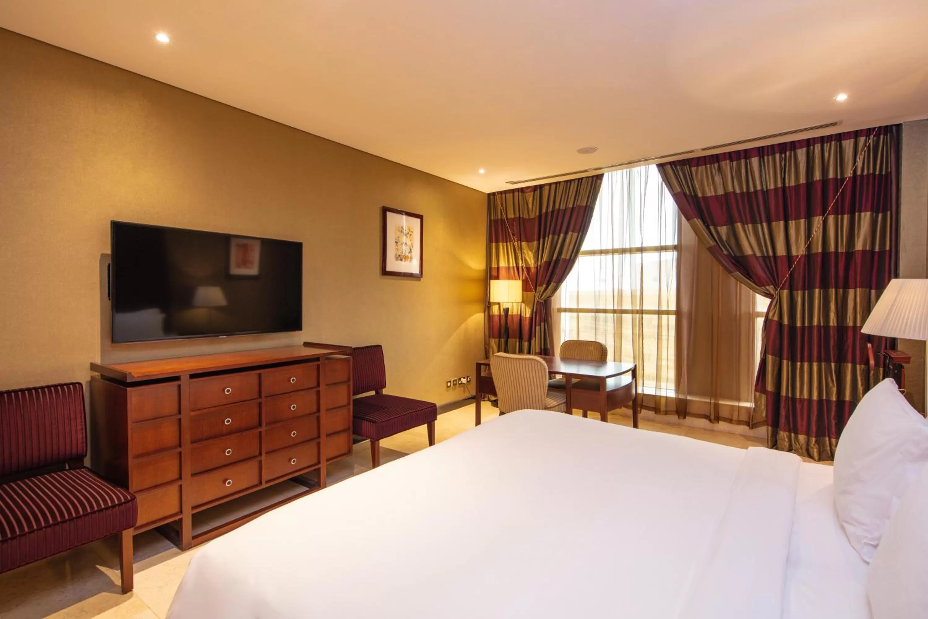 Photo of the whole room, Bed in Radisson Blu Hotel, Doha