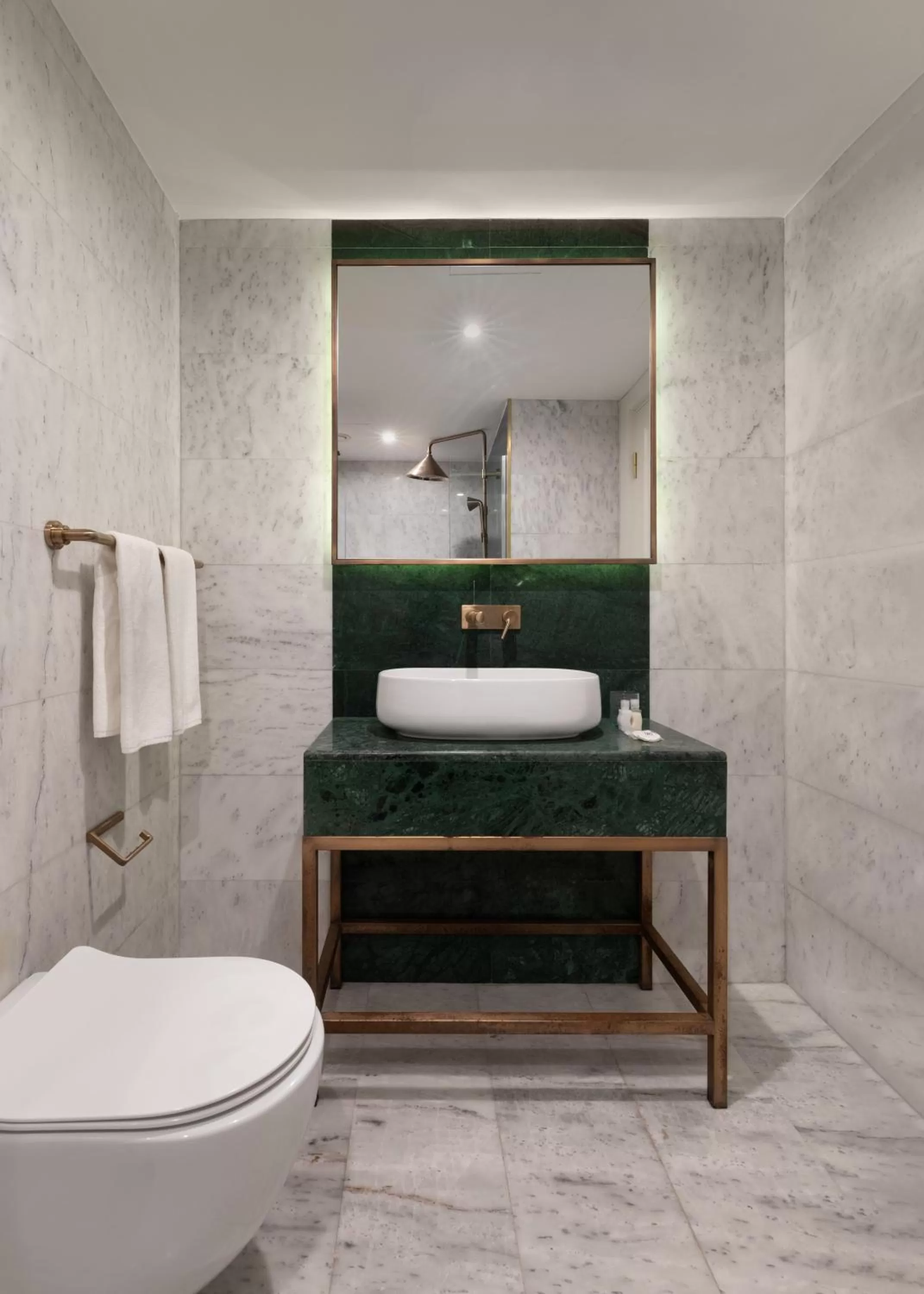 Bathroom in Pera Rasso Hotel