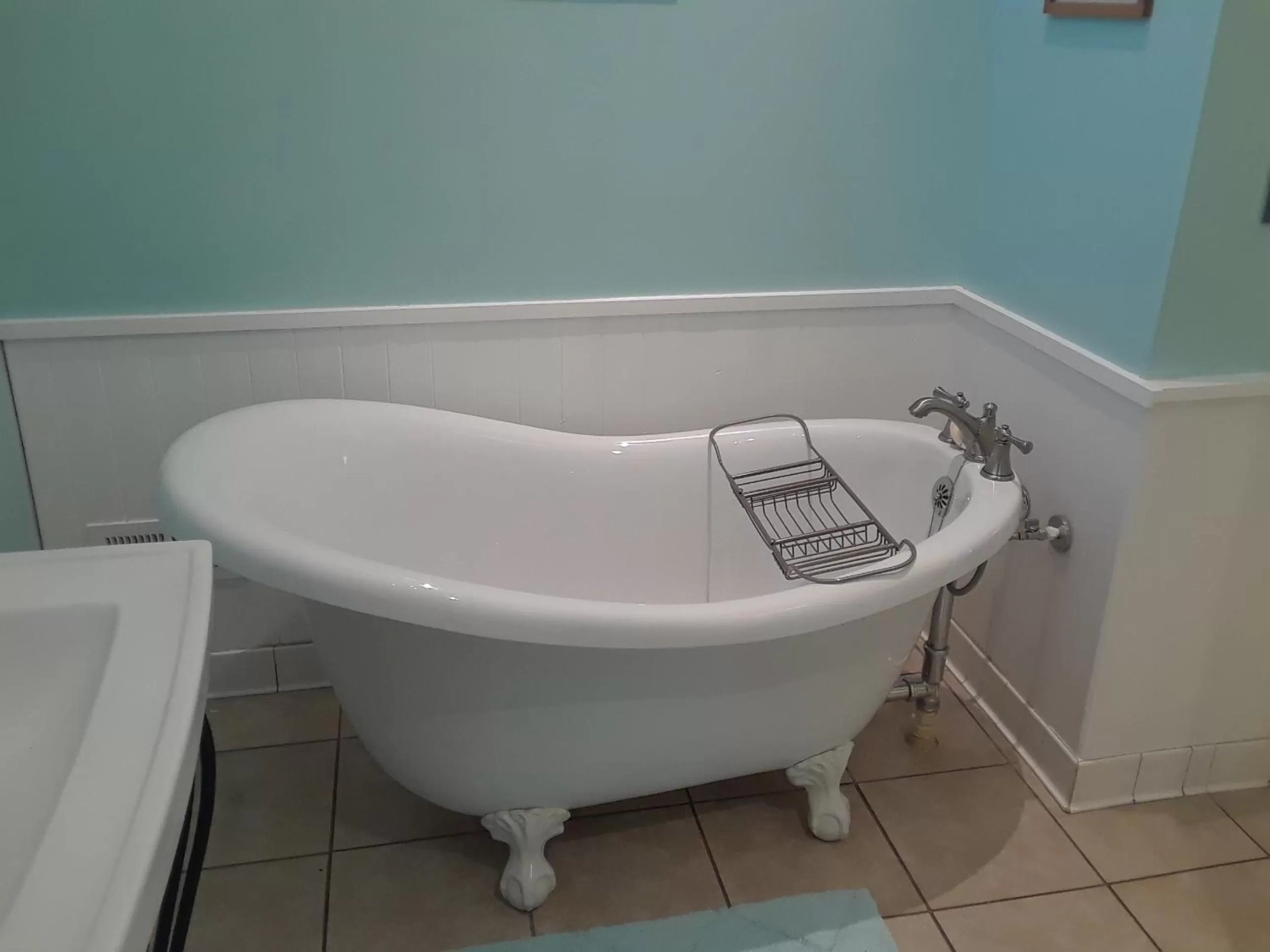 Bathroom in Betty Lous Garden