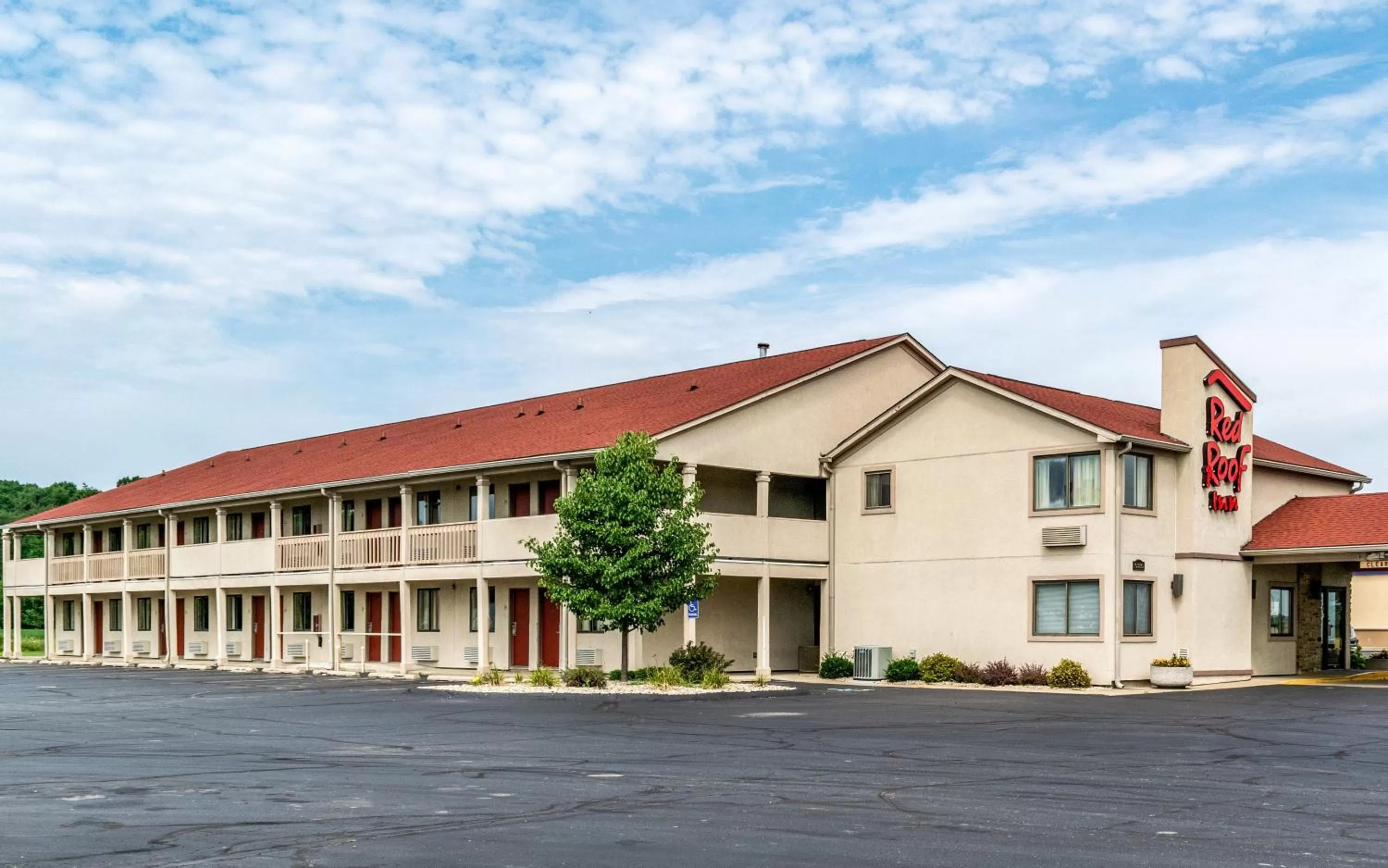 Property building in Red Roof Inn Columbus - Taylorsville