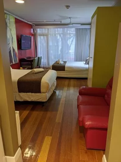 Photo of the whole room, Bed in Tolarno Hotel