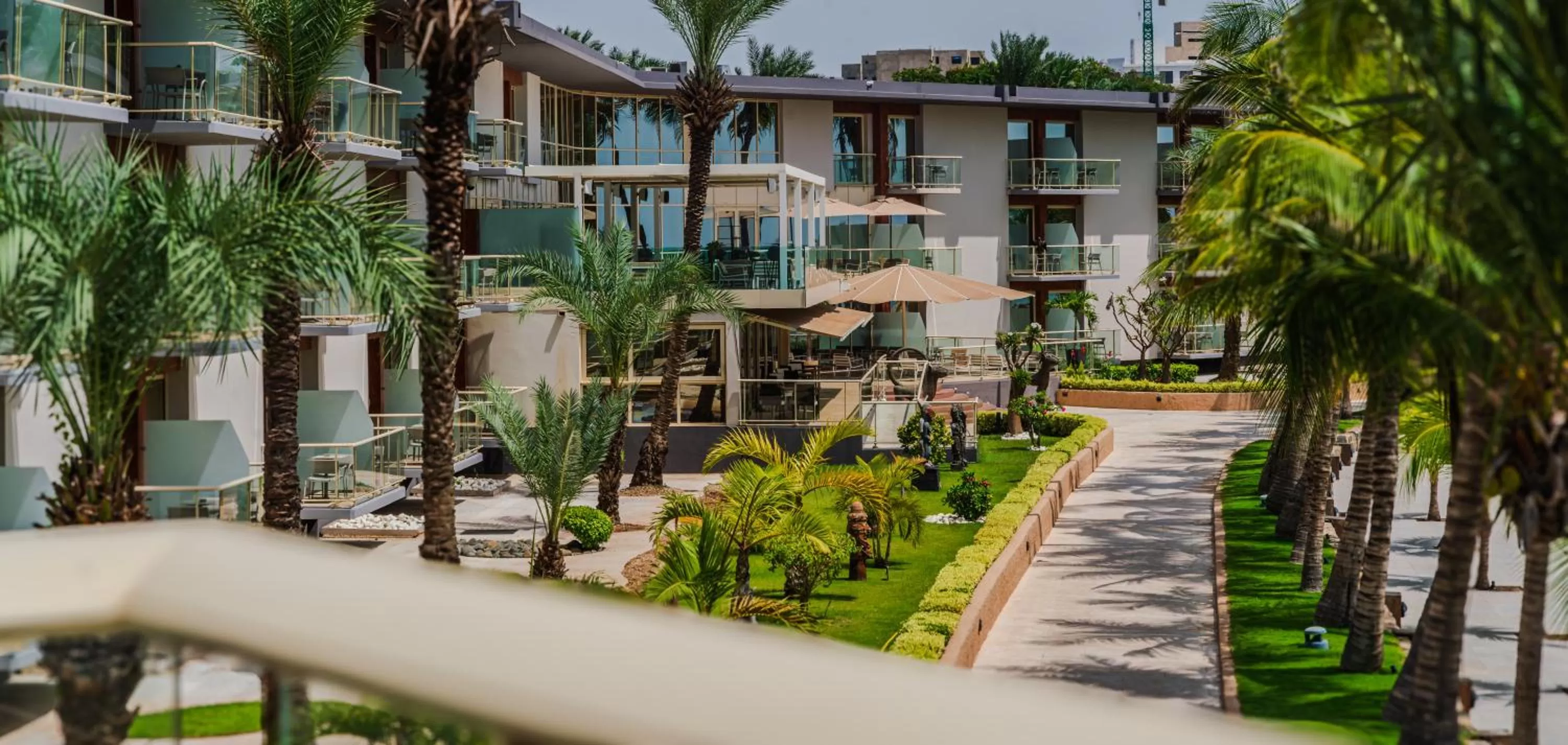 Property building in Terrou-Bi