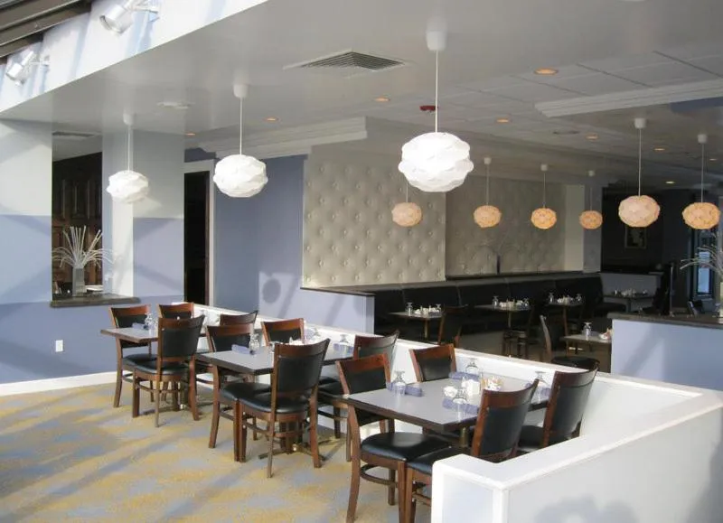 Restaurant/places to eat in Causeway Bay Hotel