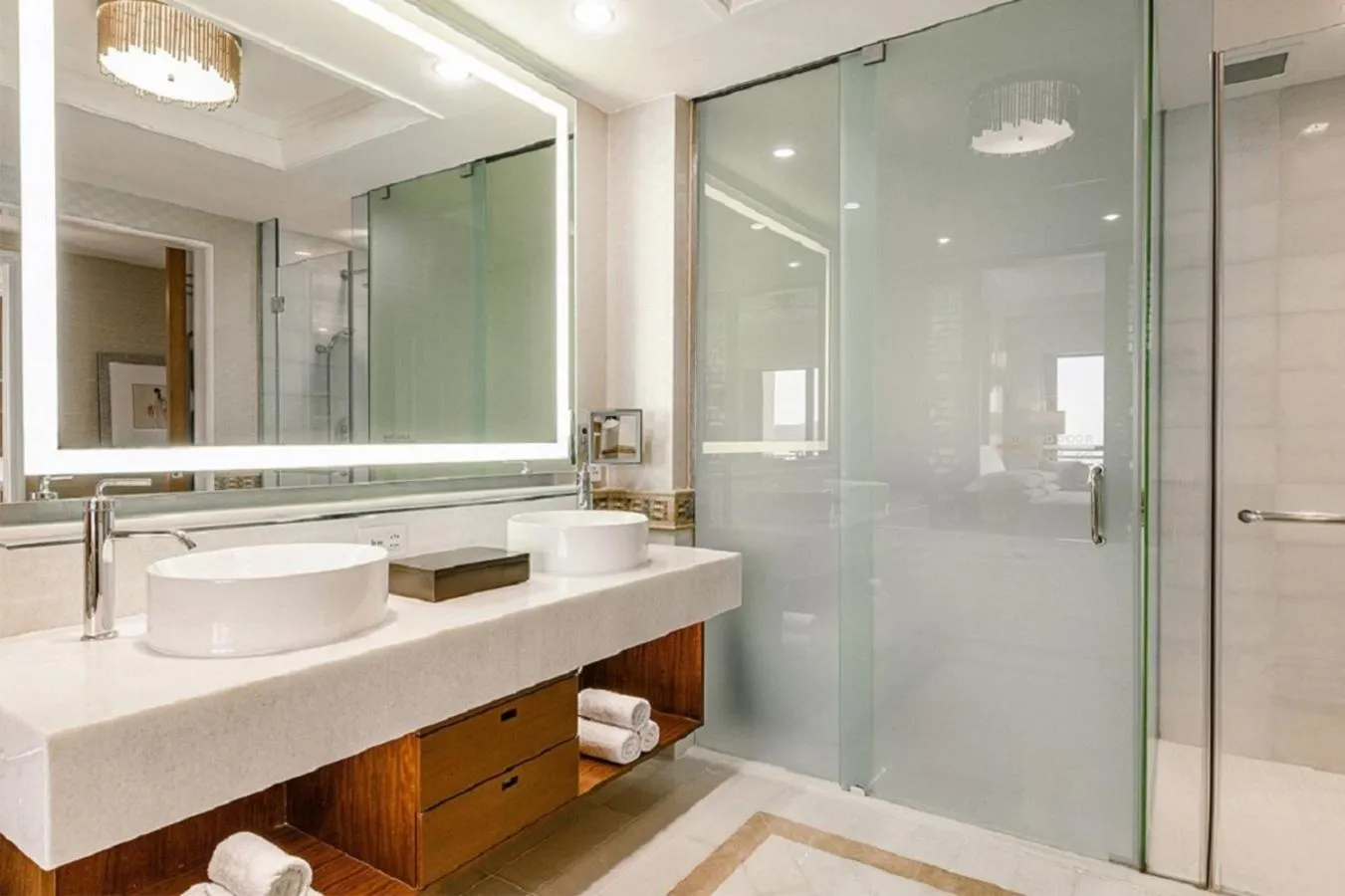 Classic King Room with Grand Ocean View in InterContinental Grand Ho Tram