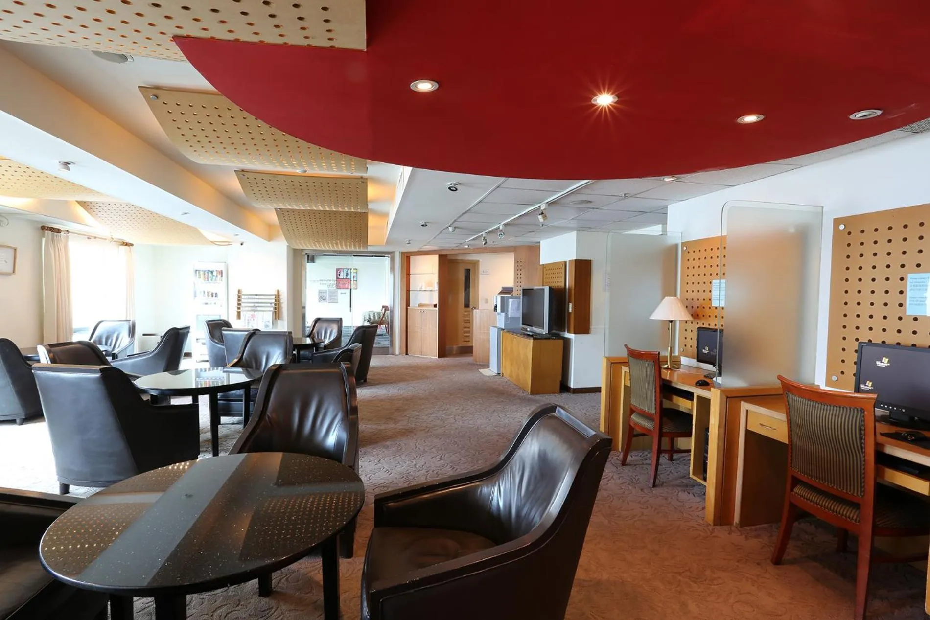 Area and facilities in Park Lane Inn