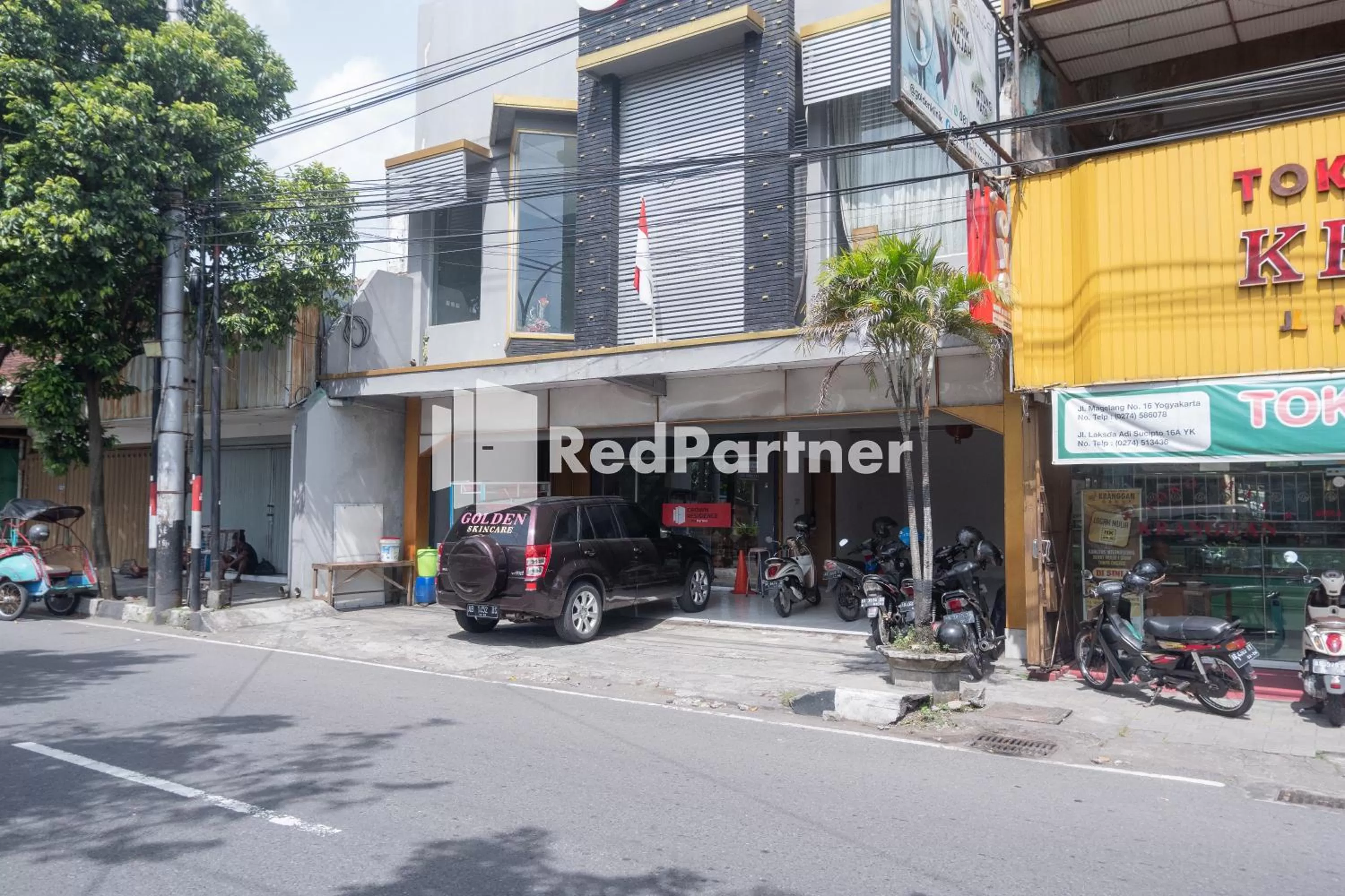 Property Building in Crown Residence near Tugu Yogyakarta RedPartner