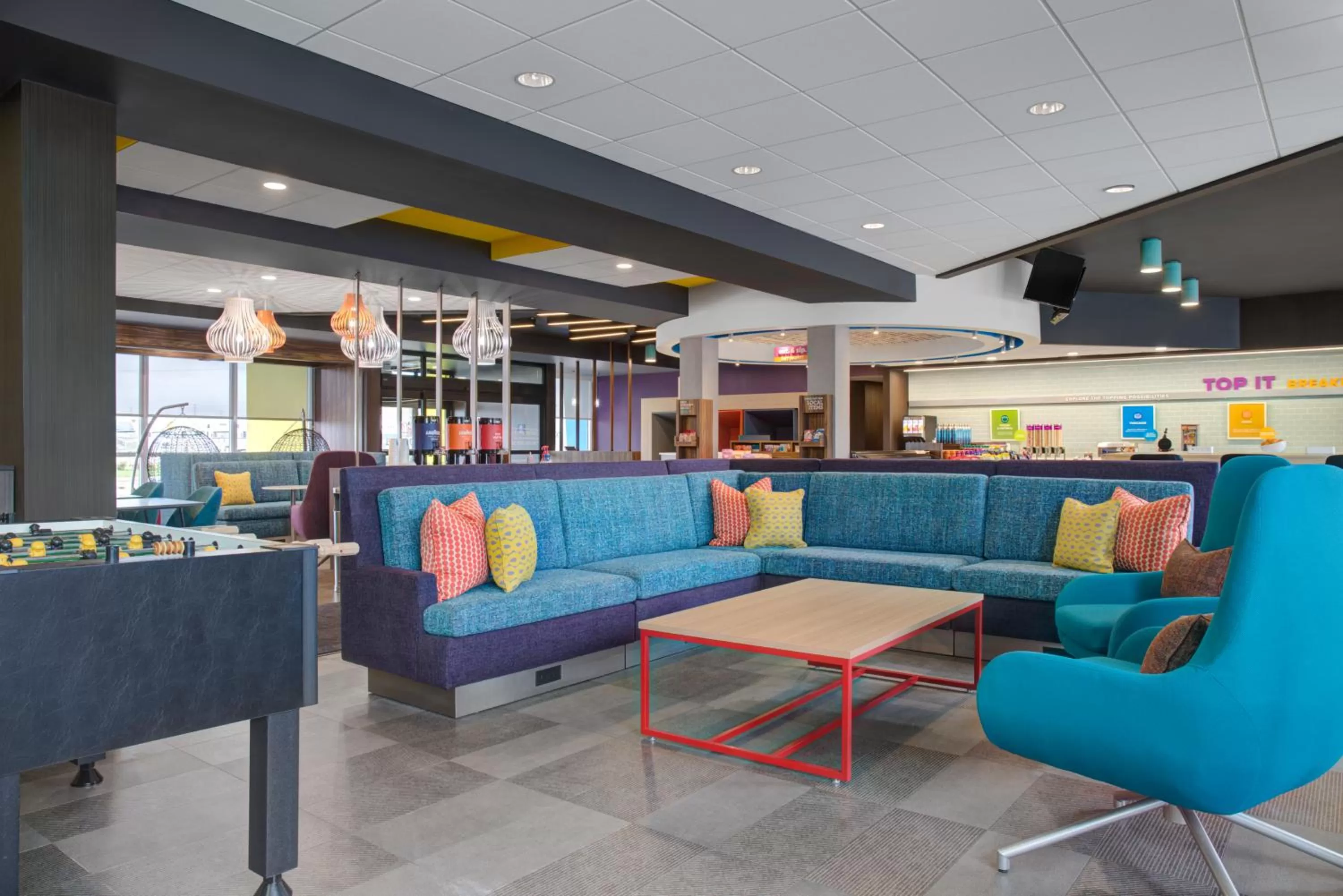 Seating area in Tru By Hilton Toronto Airport West