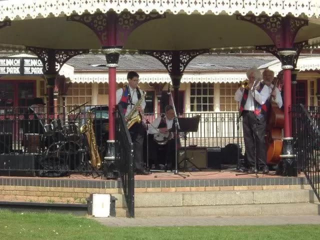 People in The Sherwood, No 11,