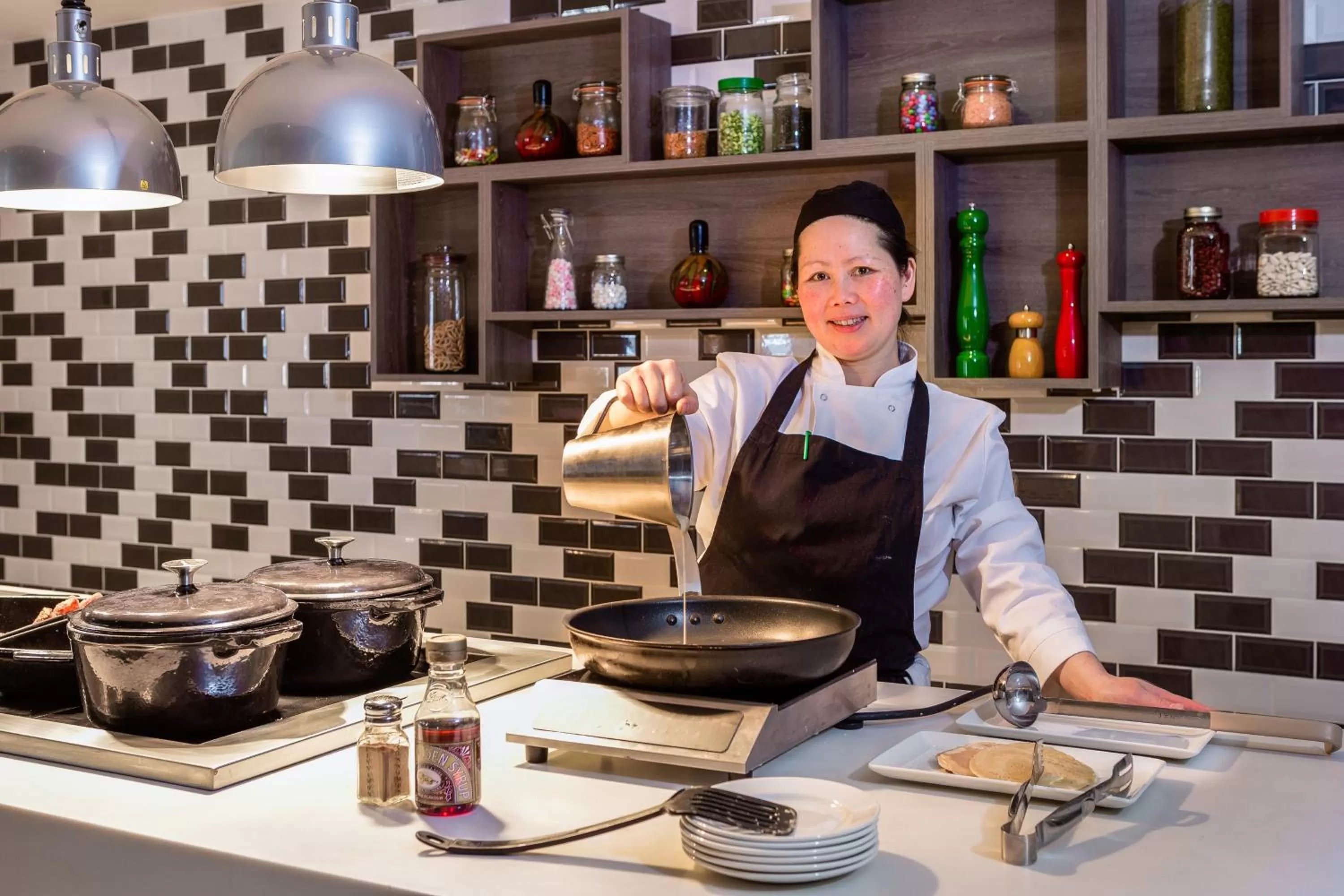 Breakfast in Holiday Inn London Watford Junction by IHG