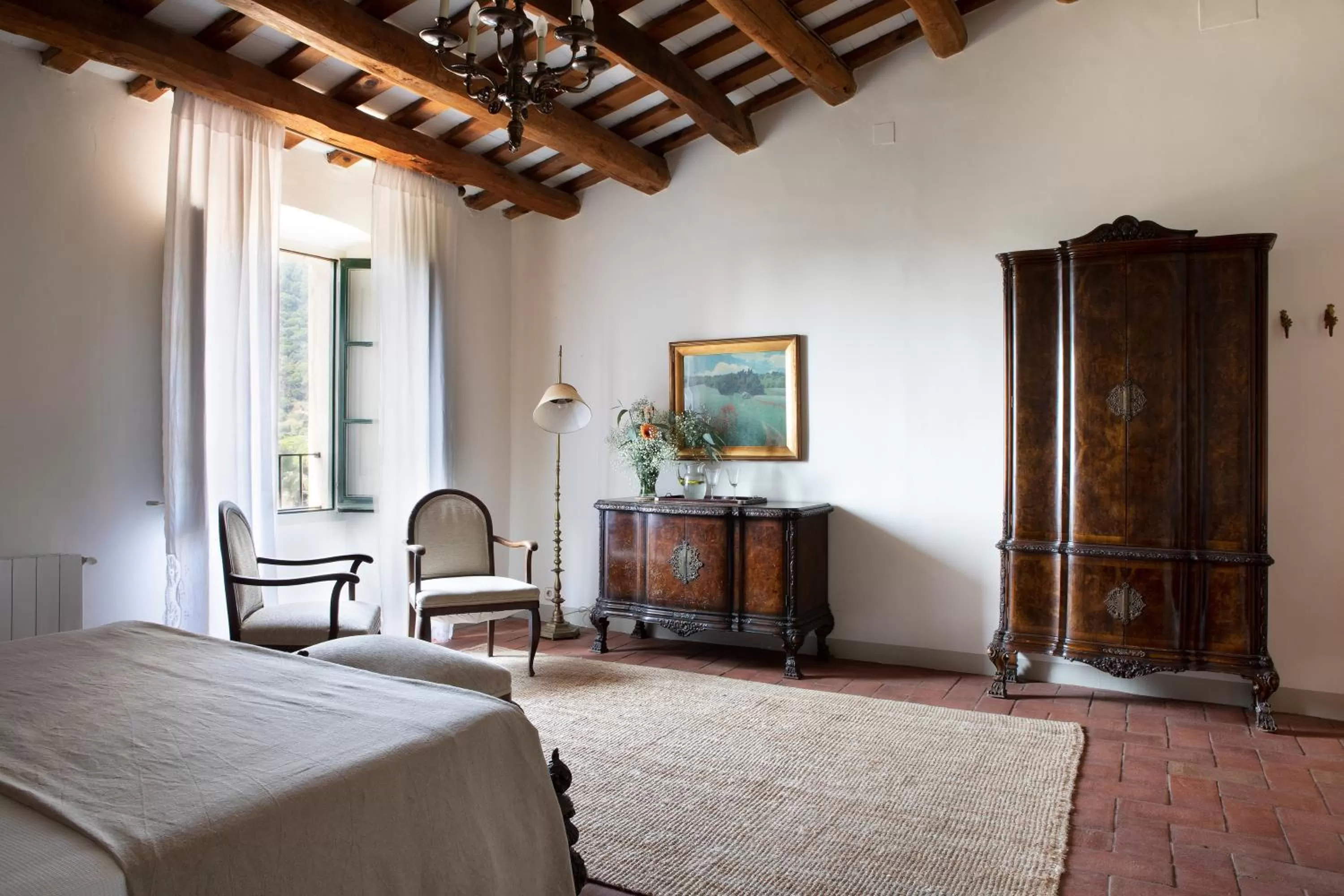 Photo of the whole room, TV/Entertainment Center in B&B Can Casadella