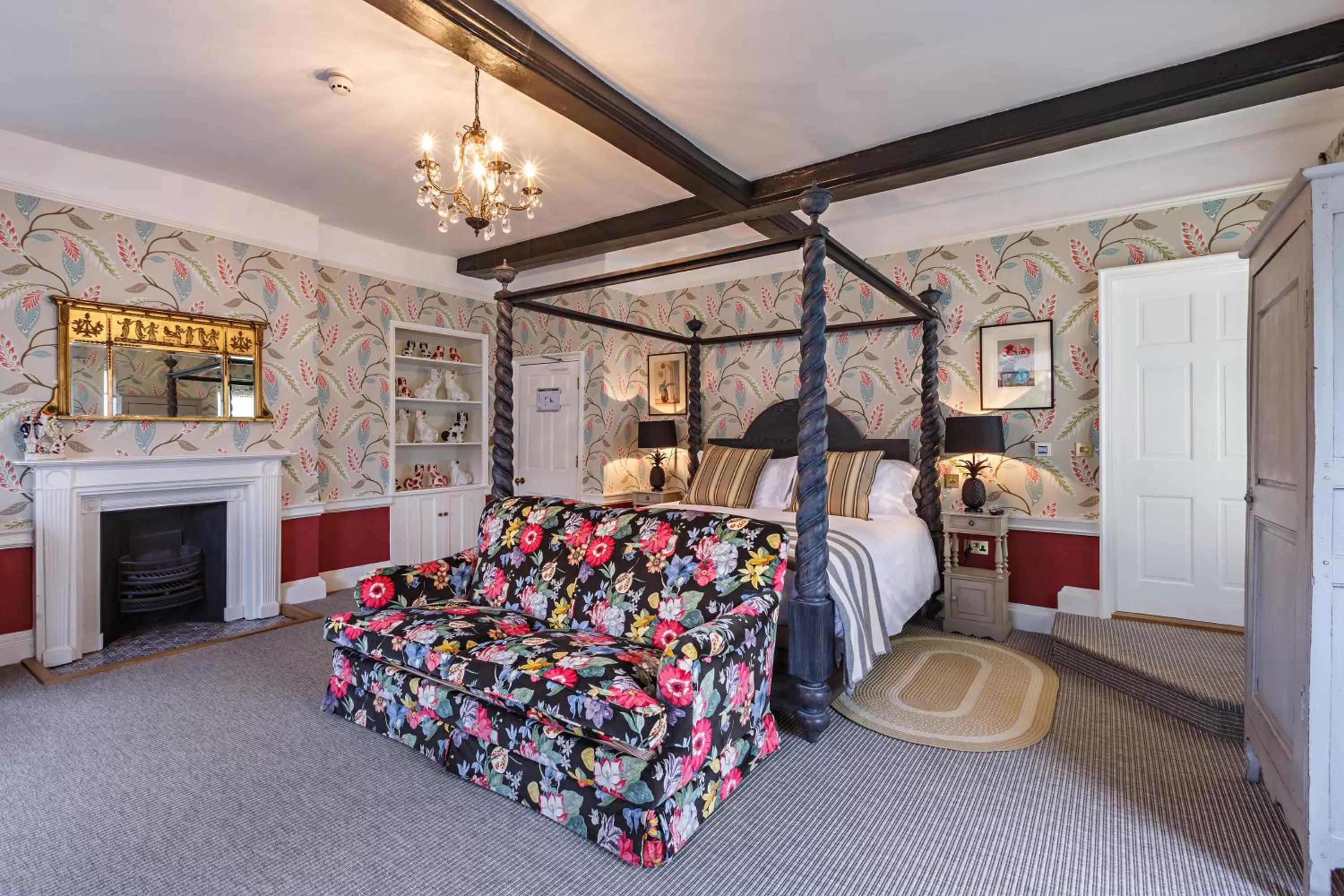 Photo of the whole room, Bed in The Assembly House in central Norwich