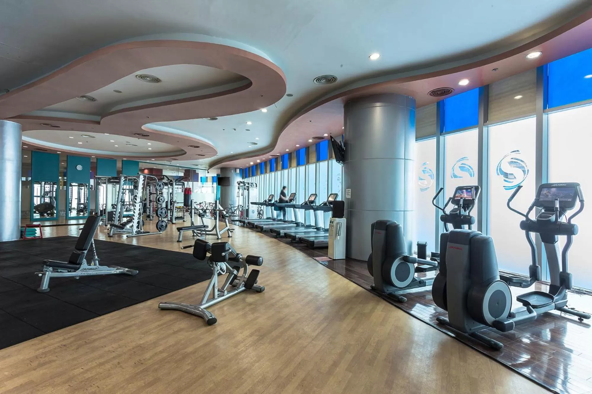 Fitness centre/facilities in The Alpha Suites
