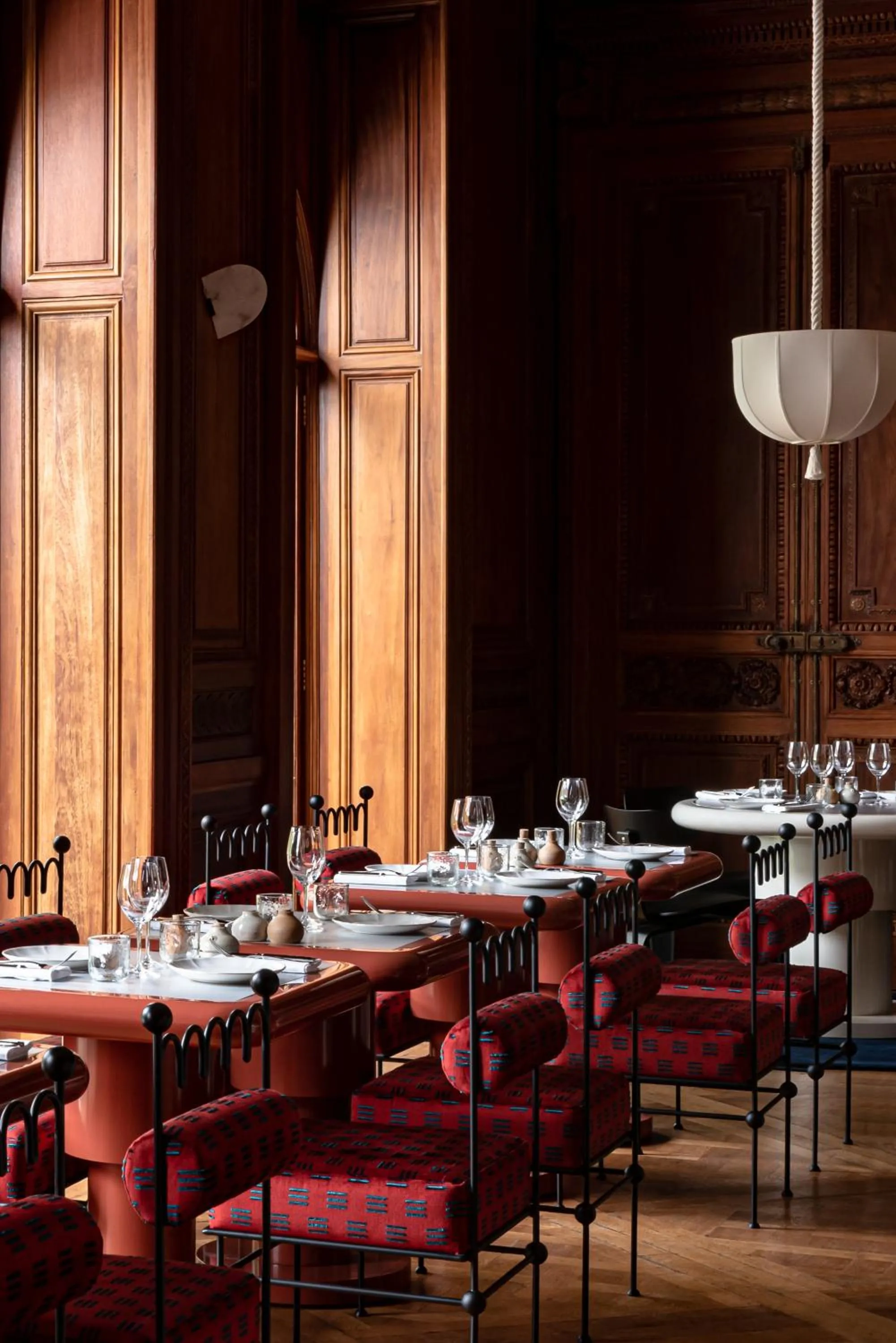Restaurant/places to eat in Cowley Manor Experimental