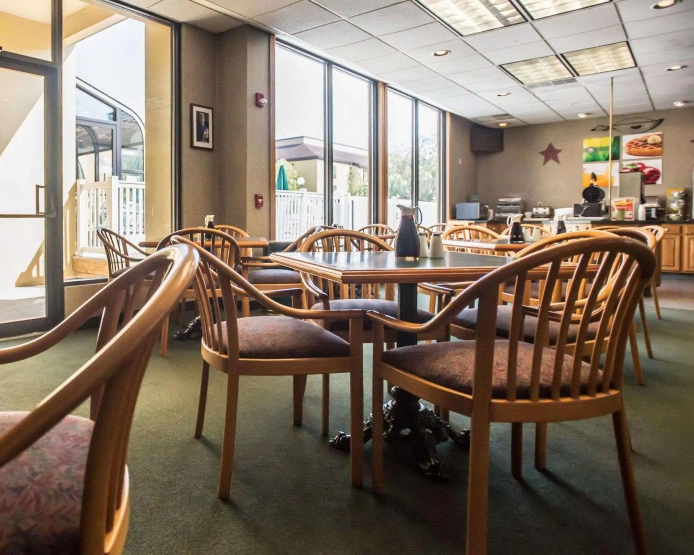 Restaurant/places to eat in Quality Inn New Columbia-Lewisburg