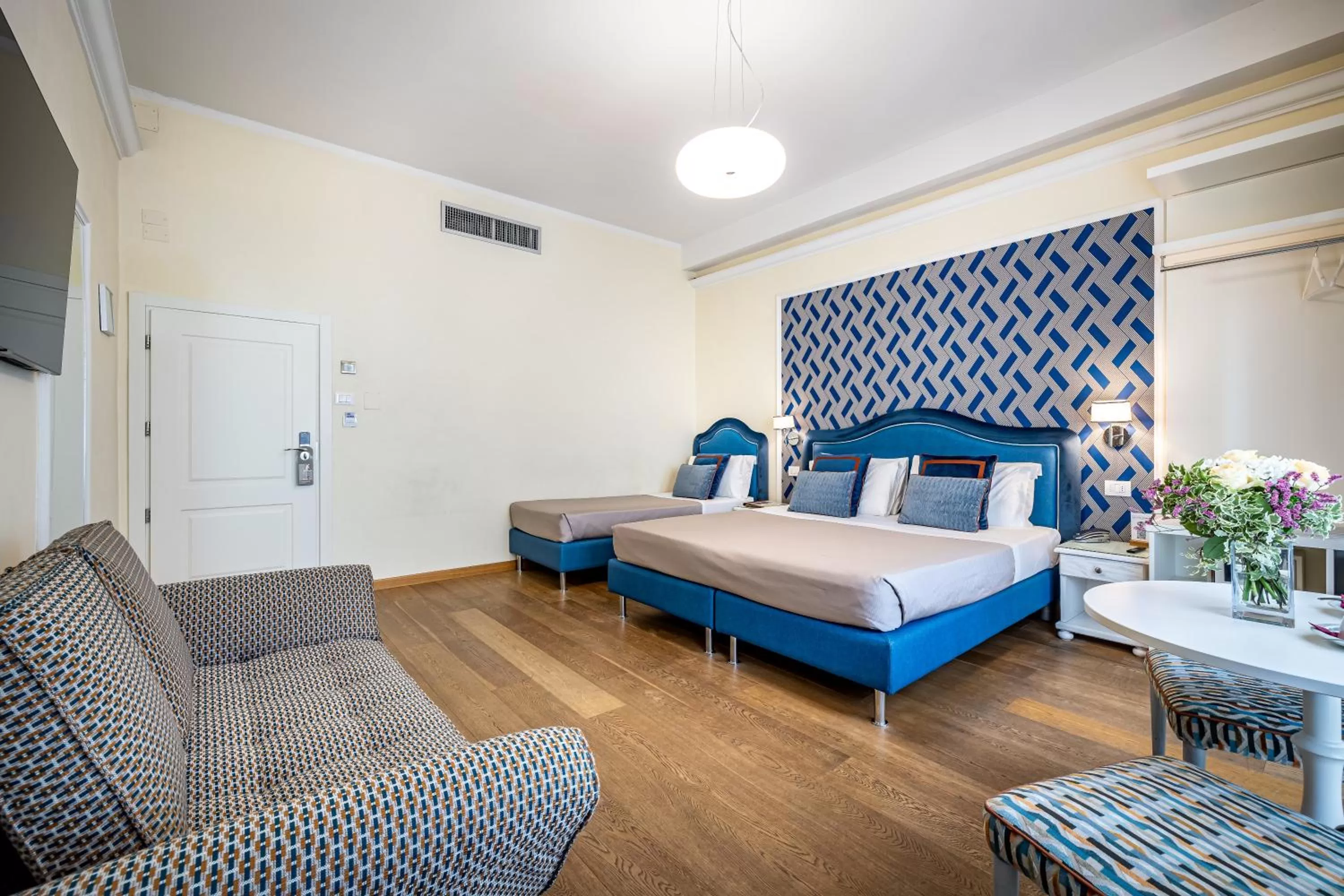 Bedroom, Bed in Hotel La Scaletta al Ponte Vecchio