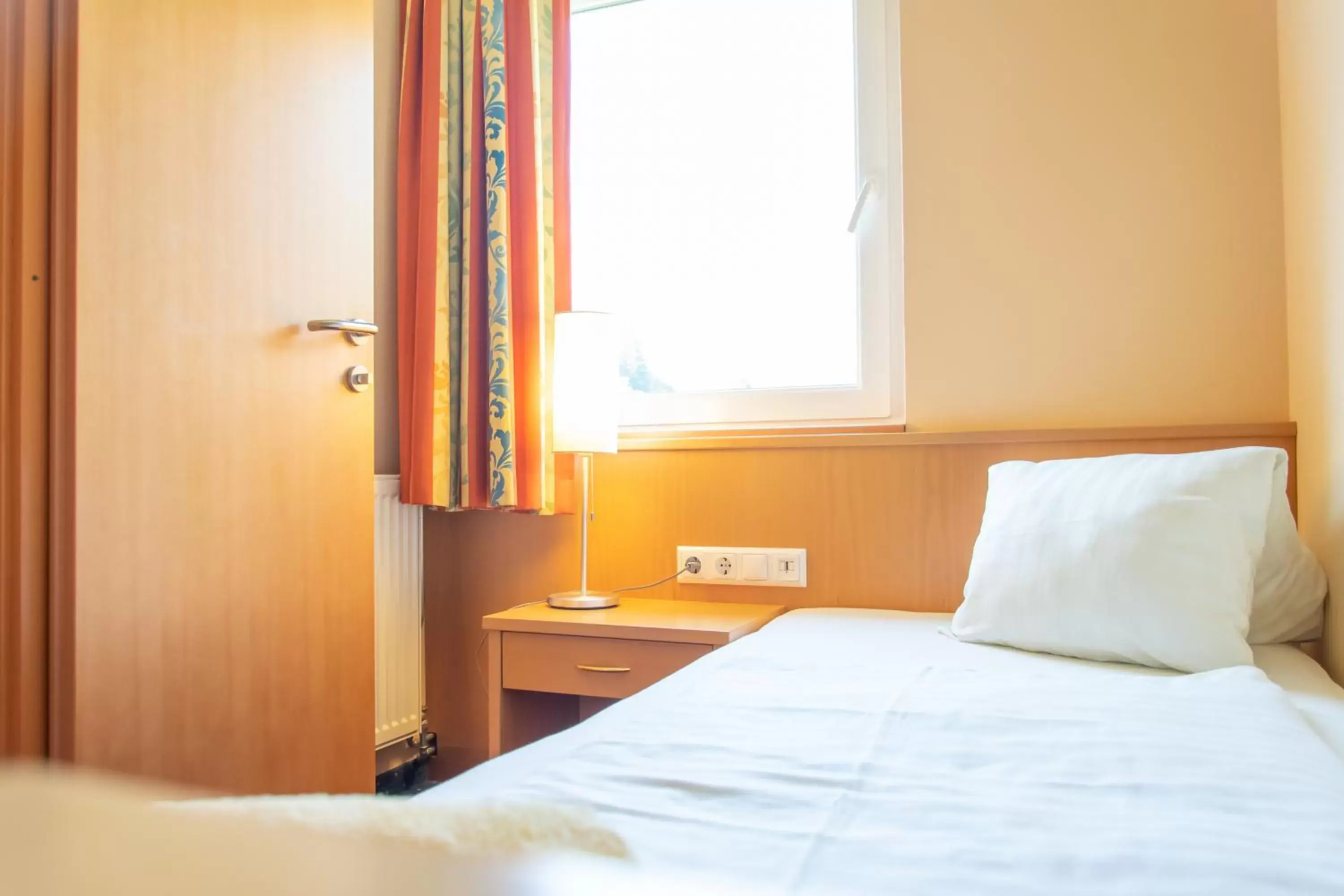 Economy Single Room - single occupancy in Strandhotel Burgstaller Economy Single Room - single occupancy in Strandhotel Burgstaller