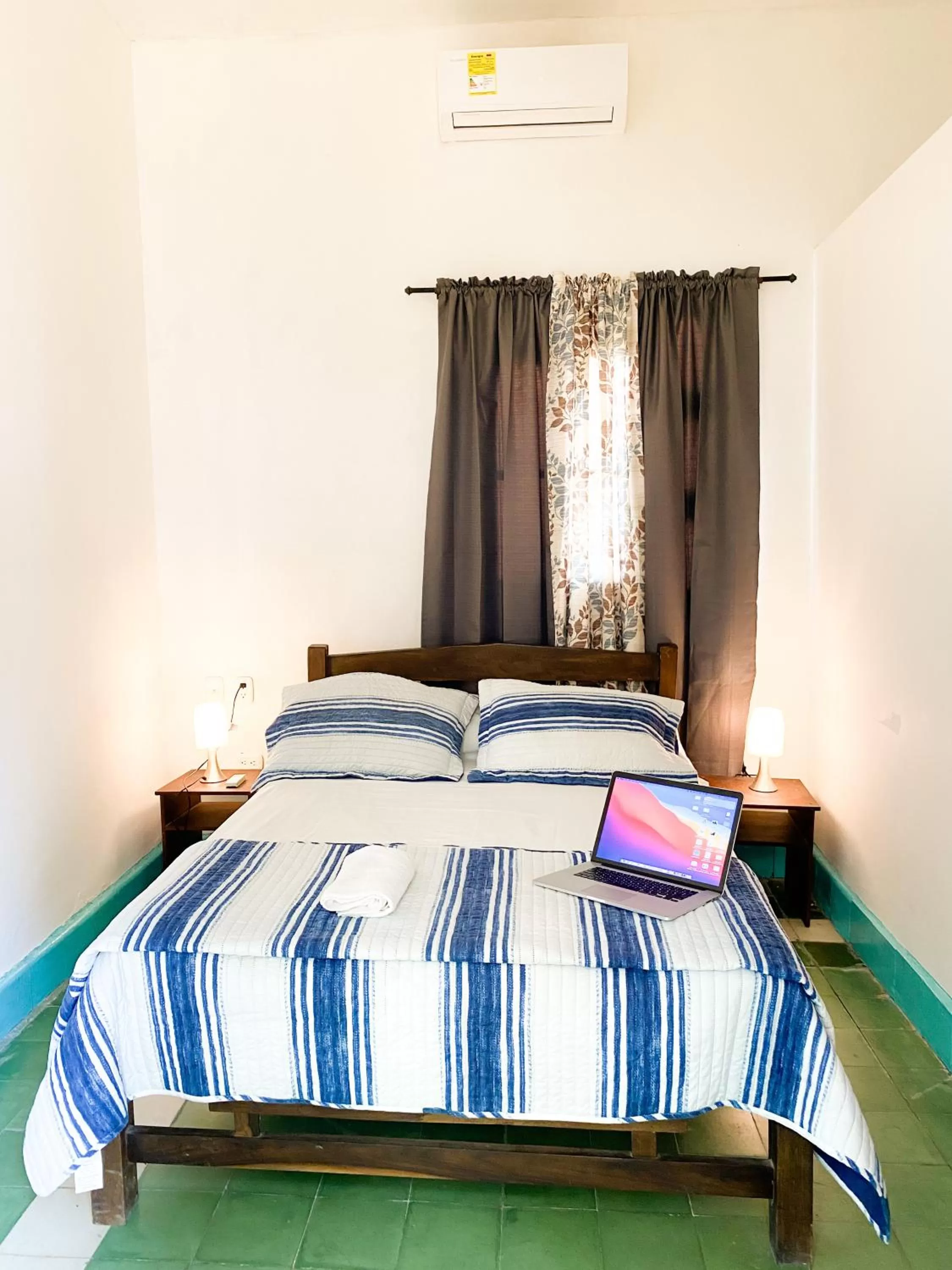 Bed in Mansion Bahia Manga