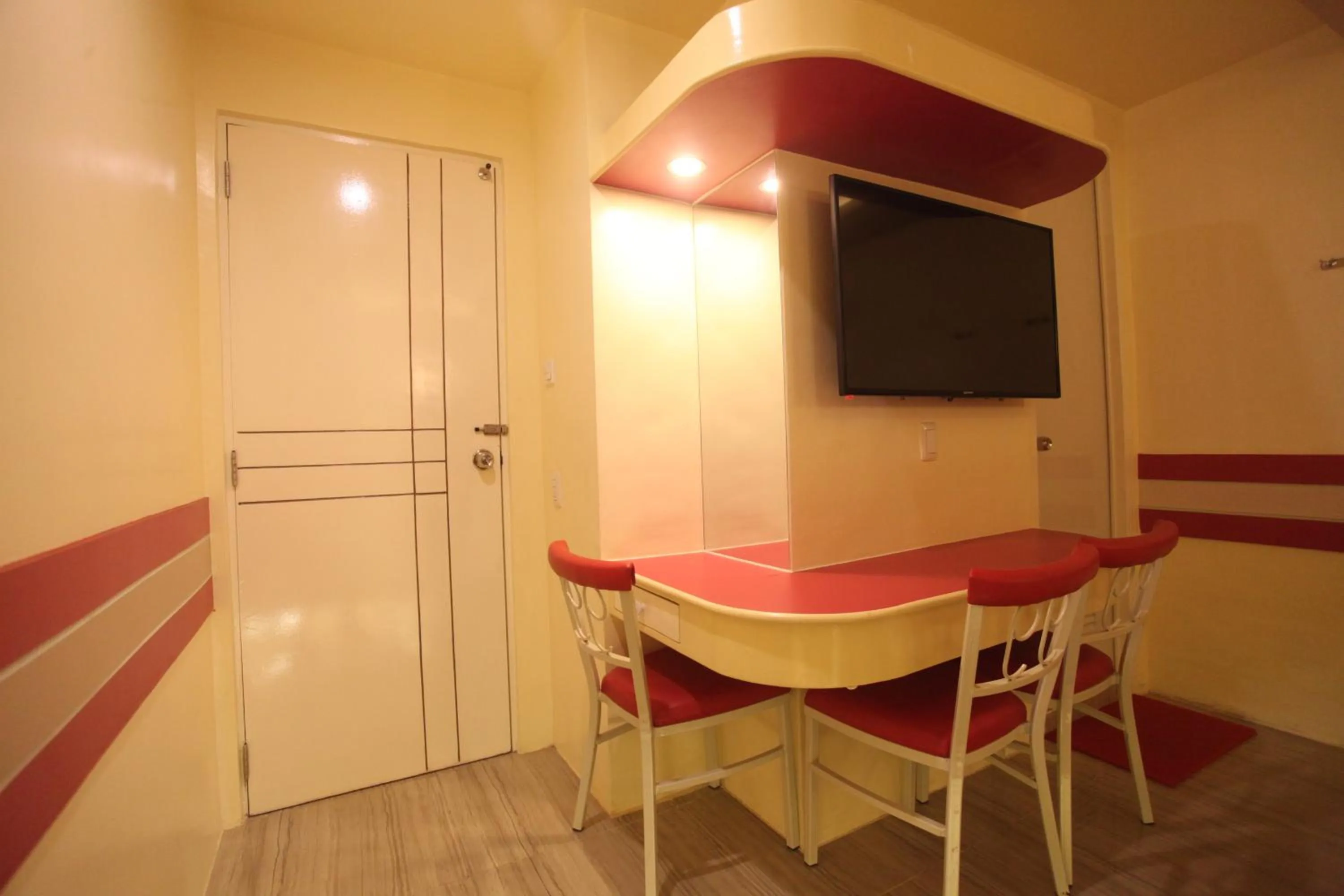 Dining area in Hotel 99 Monumento