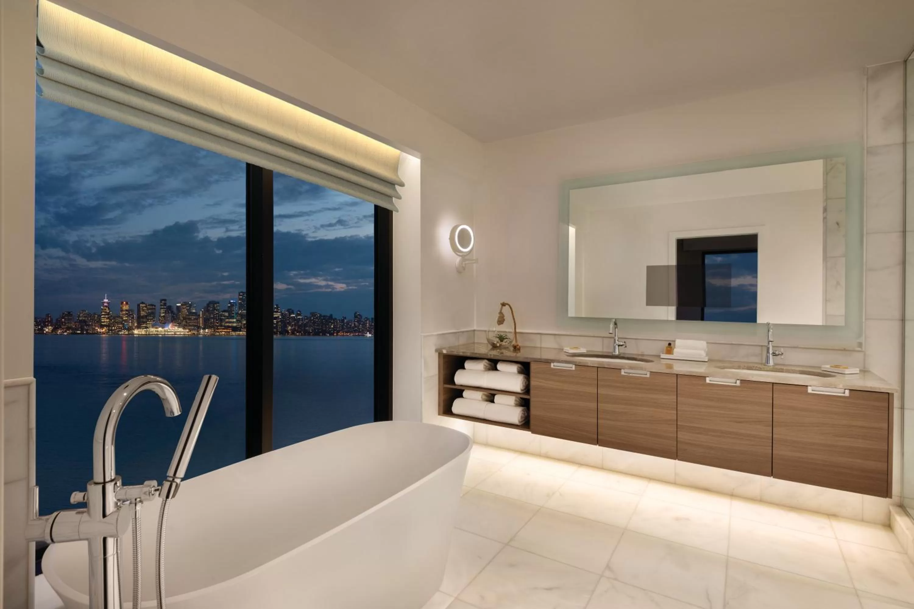 Seaside Hotel North Vancouver