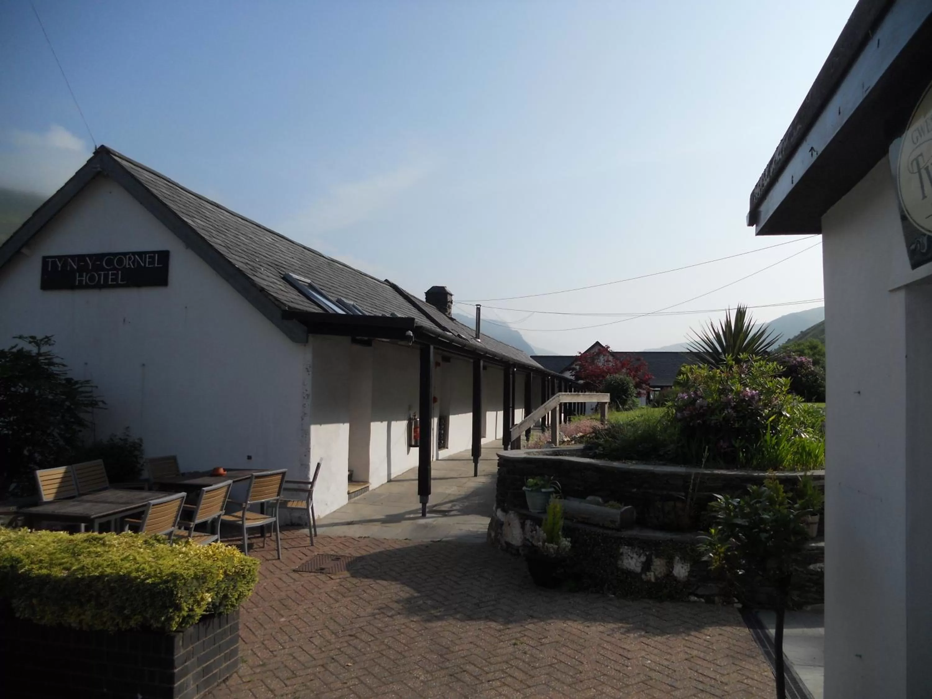 Facade/entrance in Tynycornel Hotel