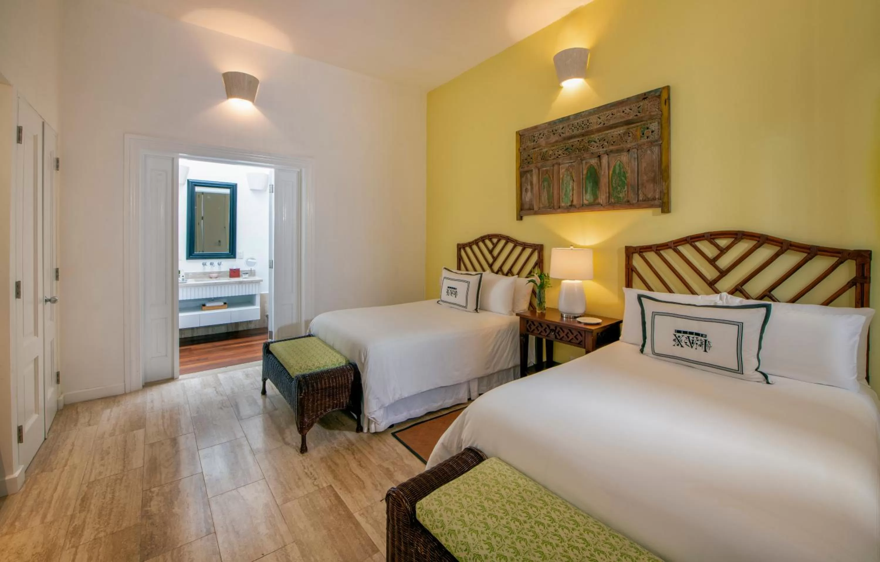 Bed in Casas del XVI