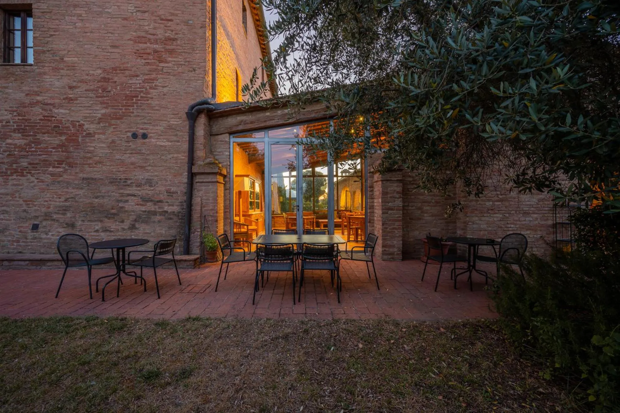 Patio in Hotel More di Cuna