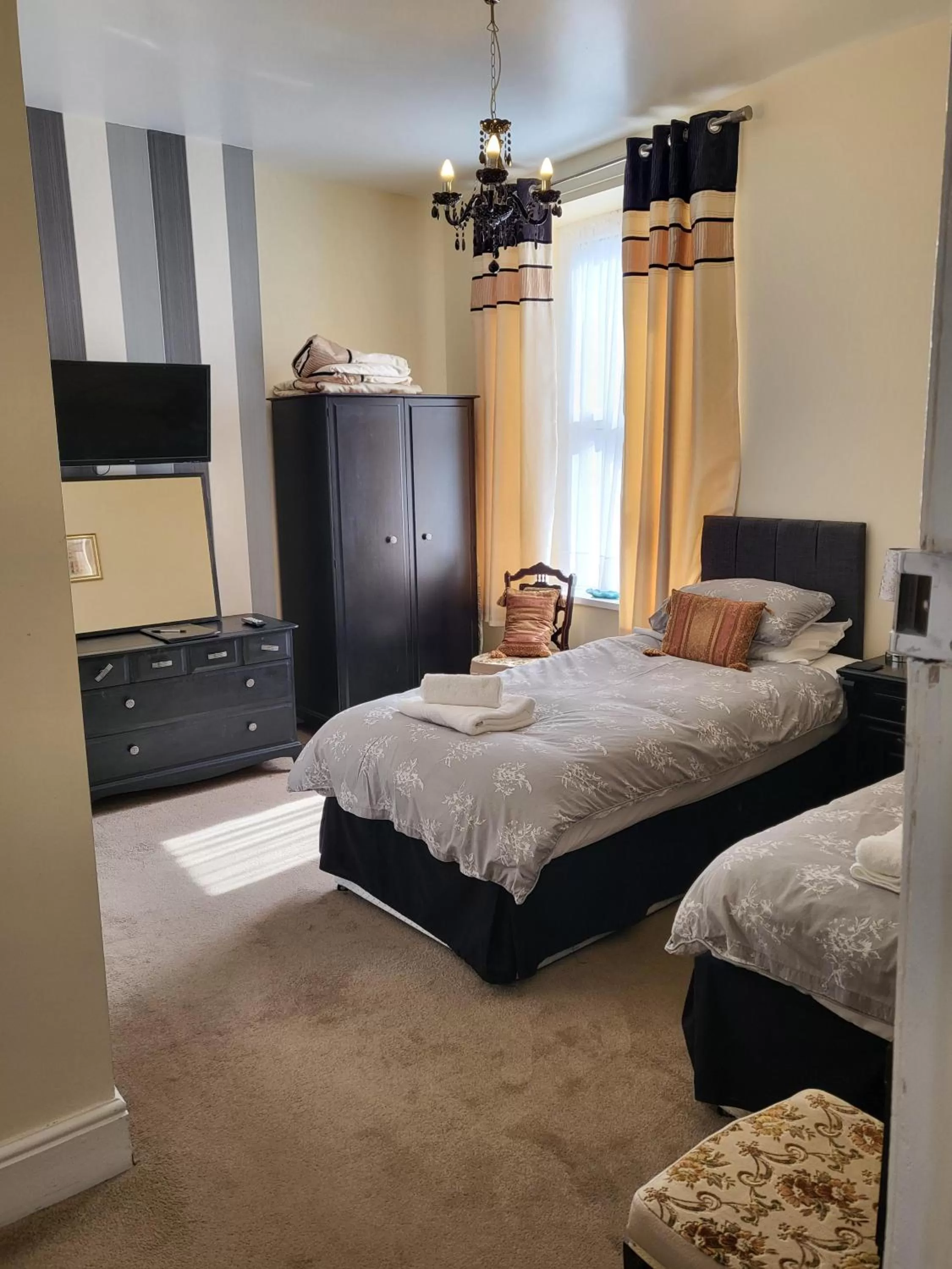 Deluxe Twin Room in The Senarth