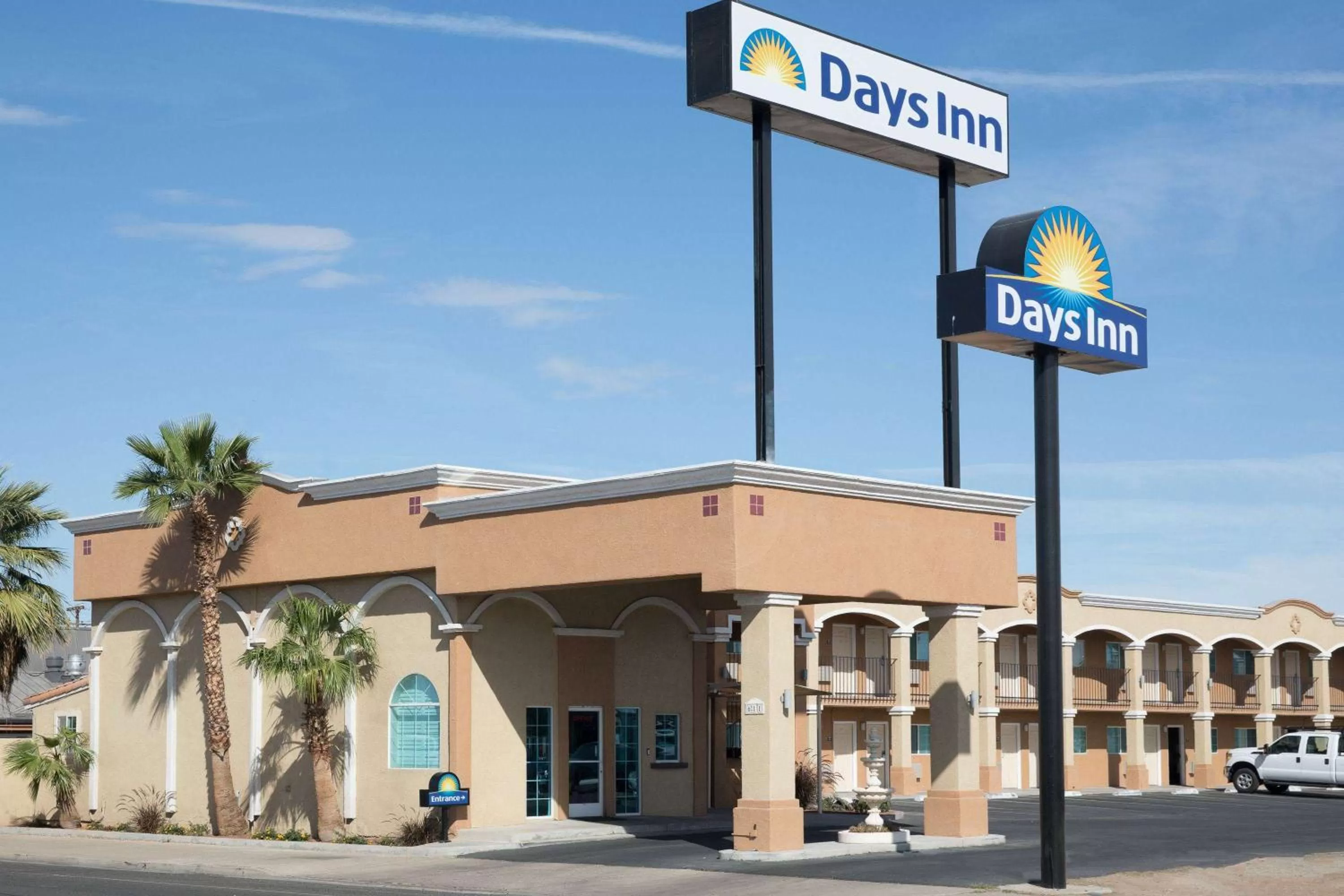 Property building in Days Inn by Wyndham El Centro