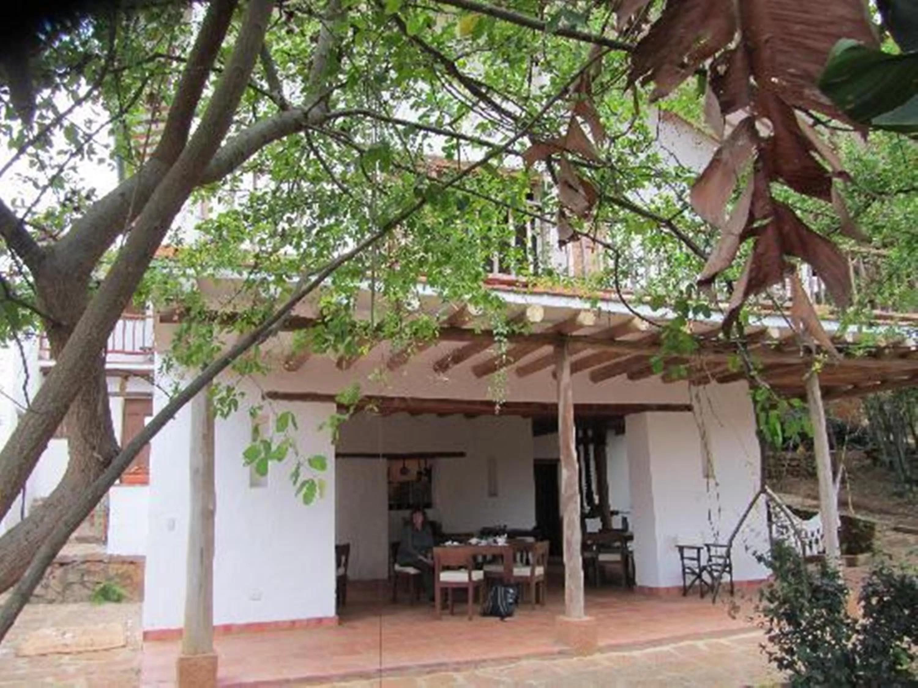 Facade/entrance in Achiotte by Masaya Collection