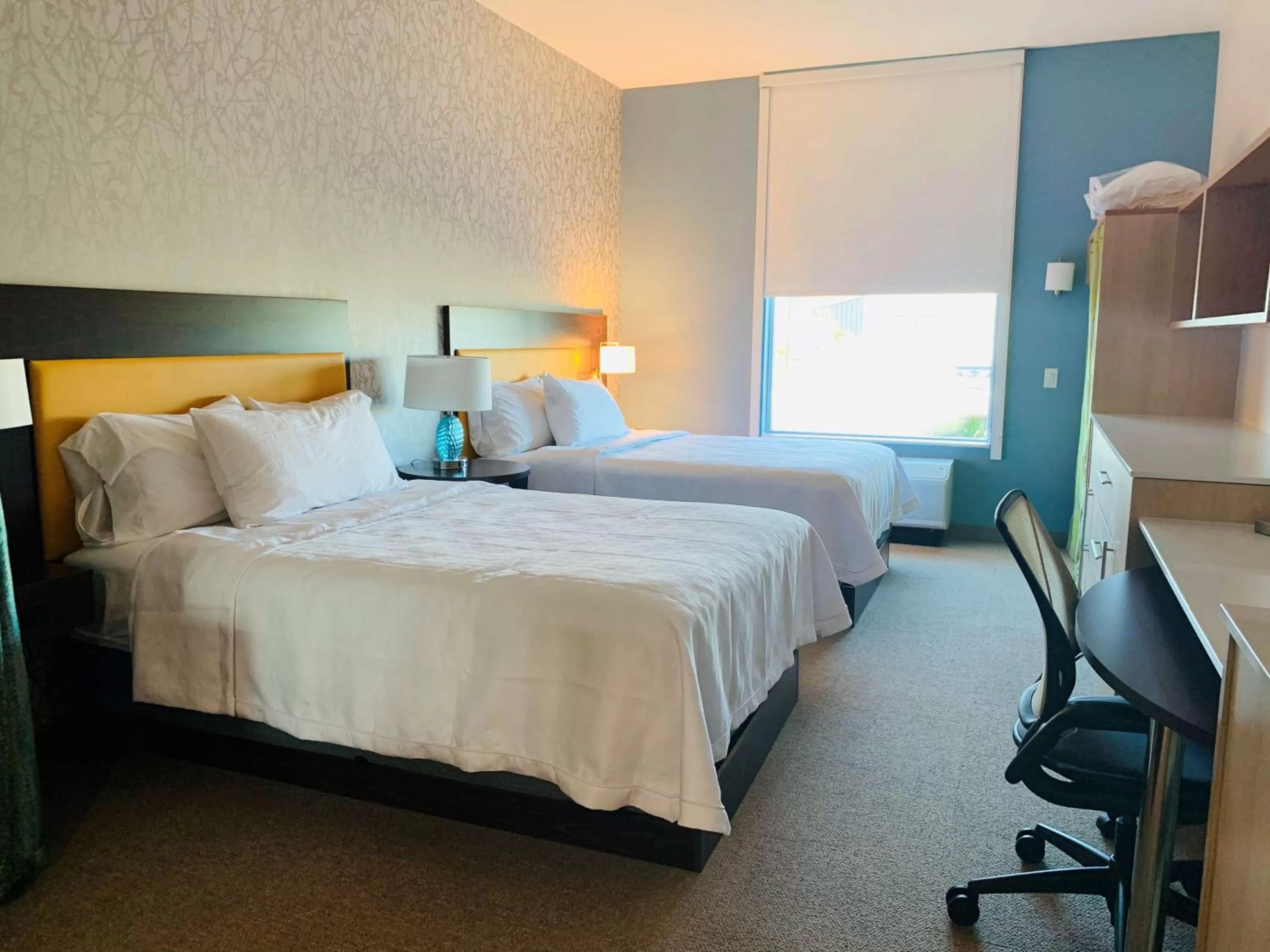 Queen Suite with Two Queen Beds - Hearing Accessible/Non-Smoking in Home2 Suites By Hilton Edinburg