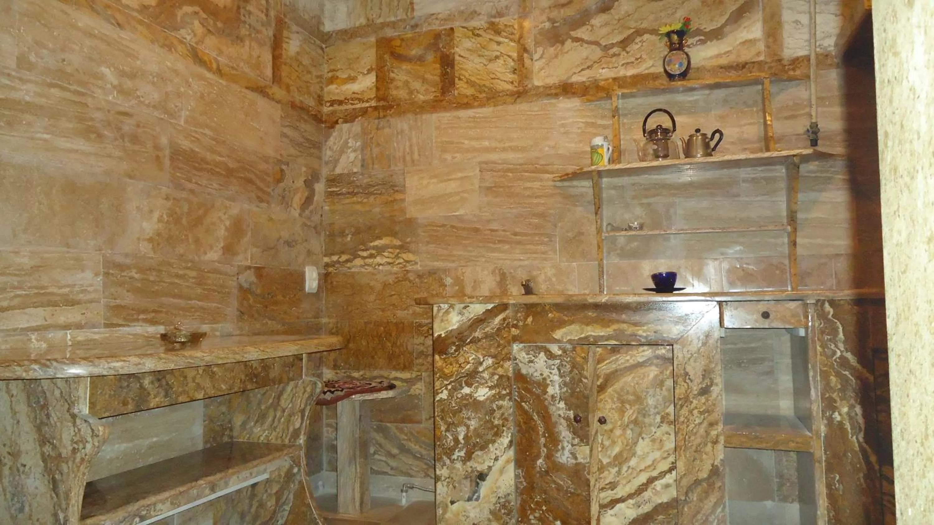 Communal kitchen in Spandaryan House