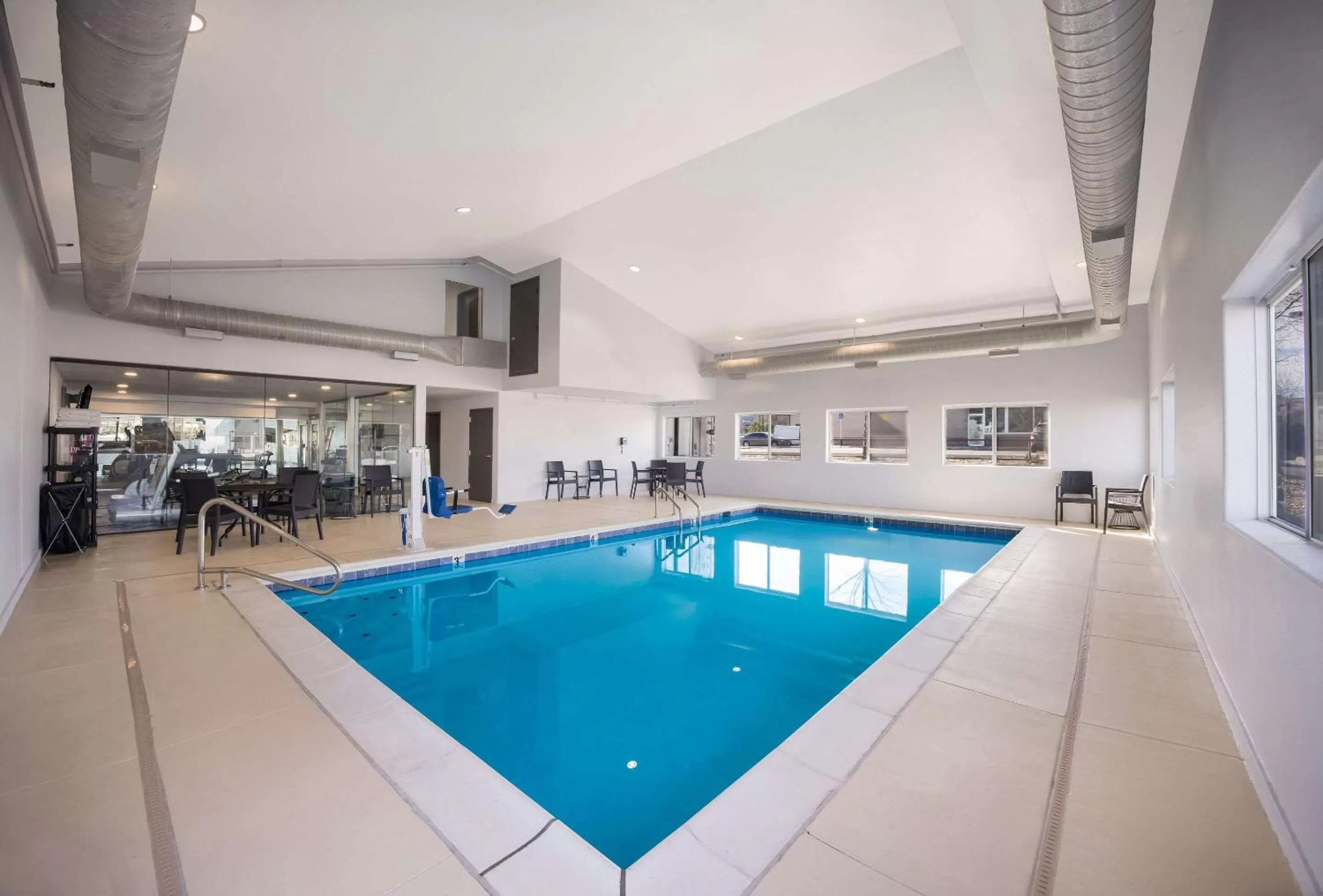 Swimming Pool in Quality Inn & Suites Castle Rock SW Denver