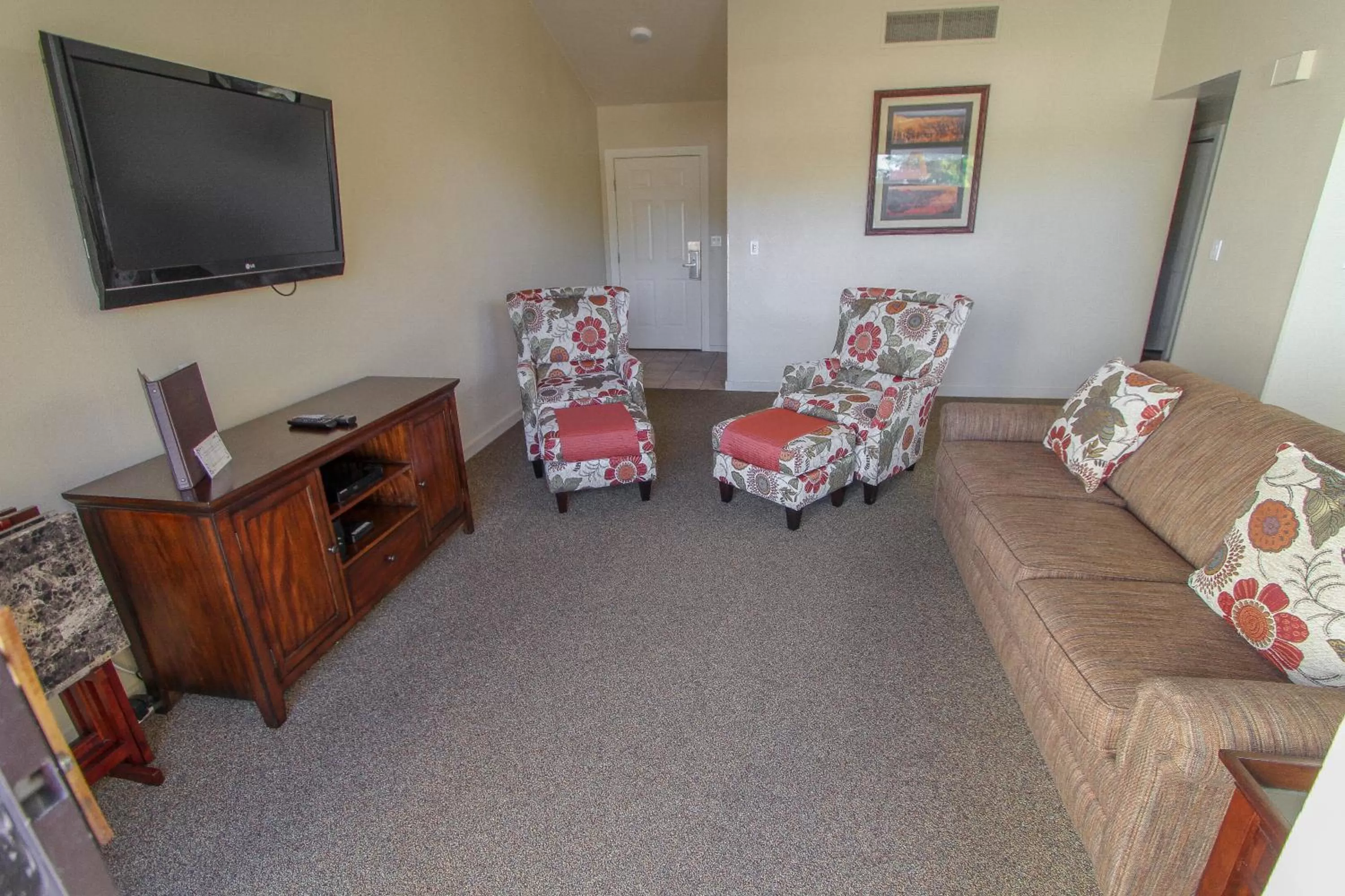 TV and multimedia, TV/Entertainment Center in Multi Resorts at Villas at Southgate