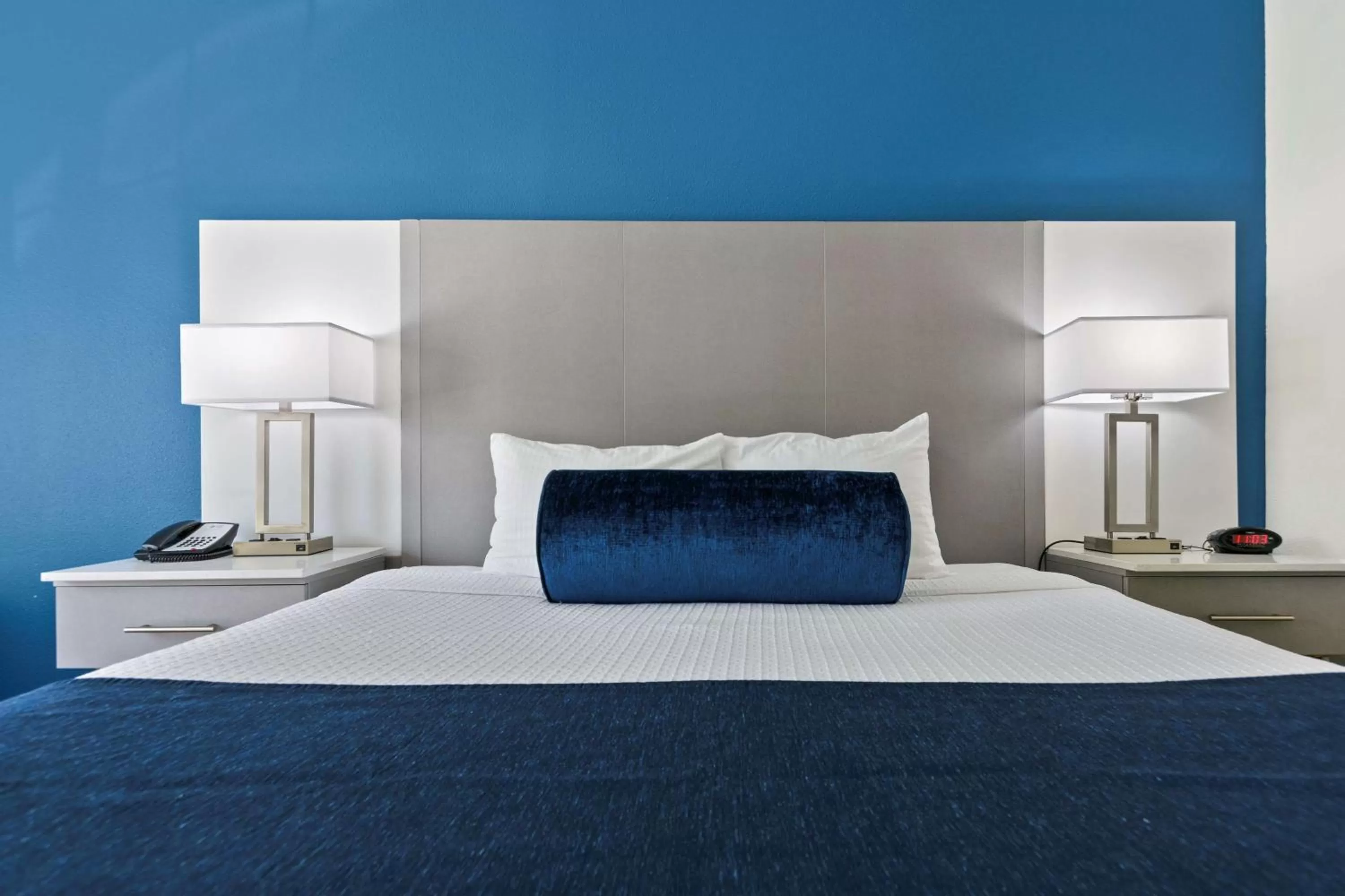 King Suite with Sofa Bed - Disability Access - Non-smoking in Best Western Plus Lake Lanier Gainesville Hotel & Suites