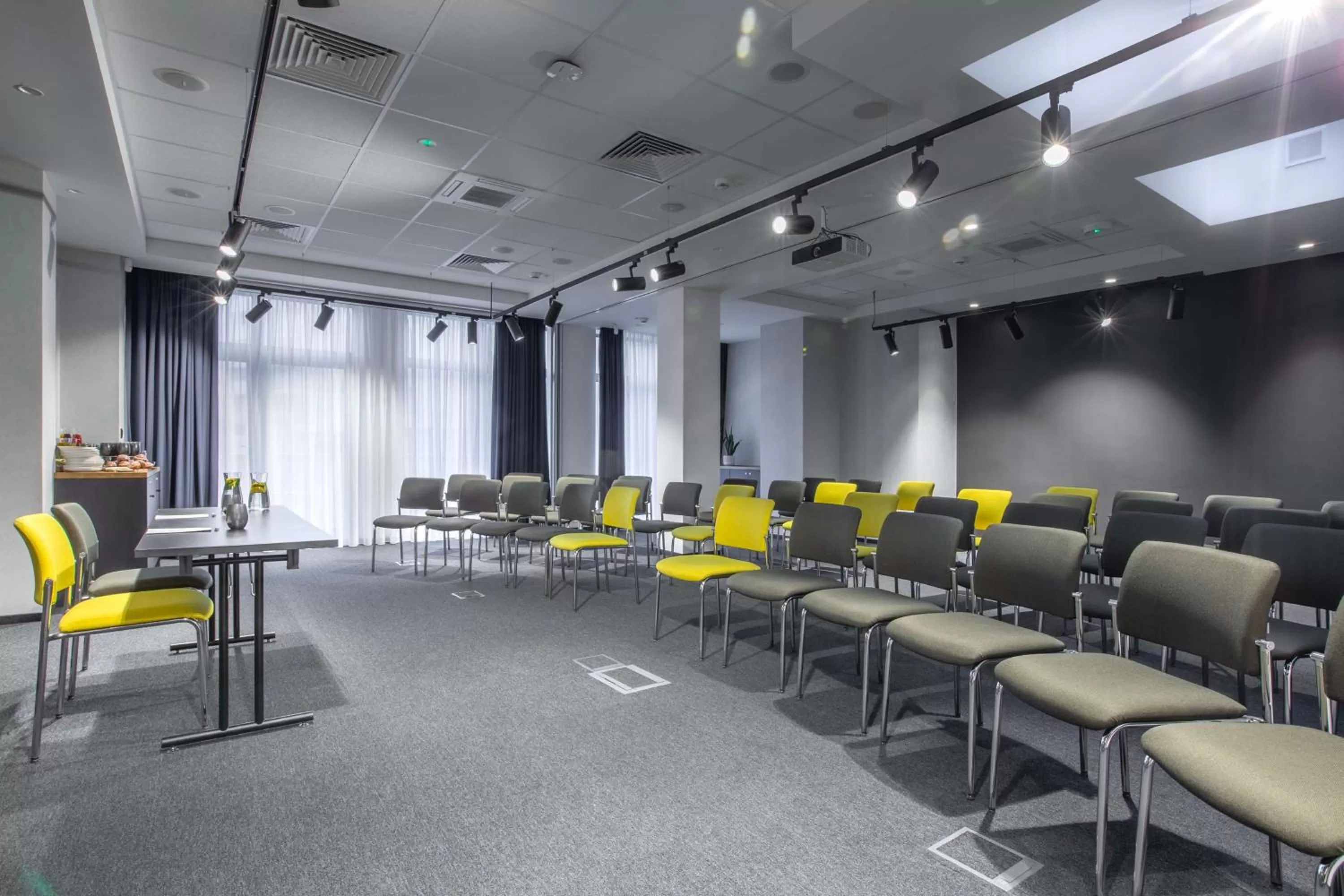 Meeting/conference room in Park Inn by Radisson Poznan