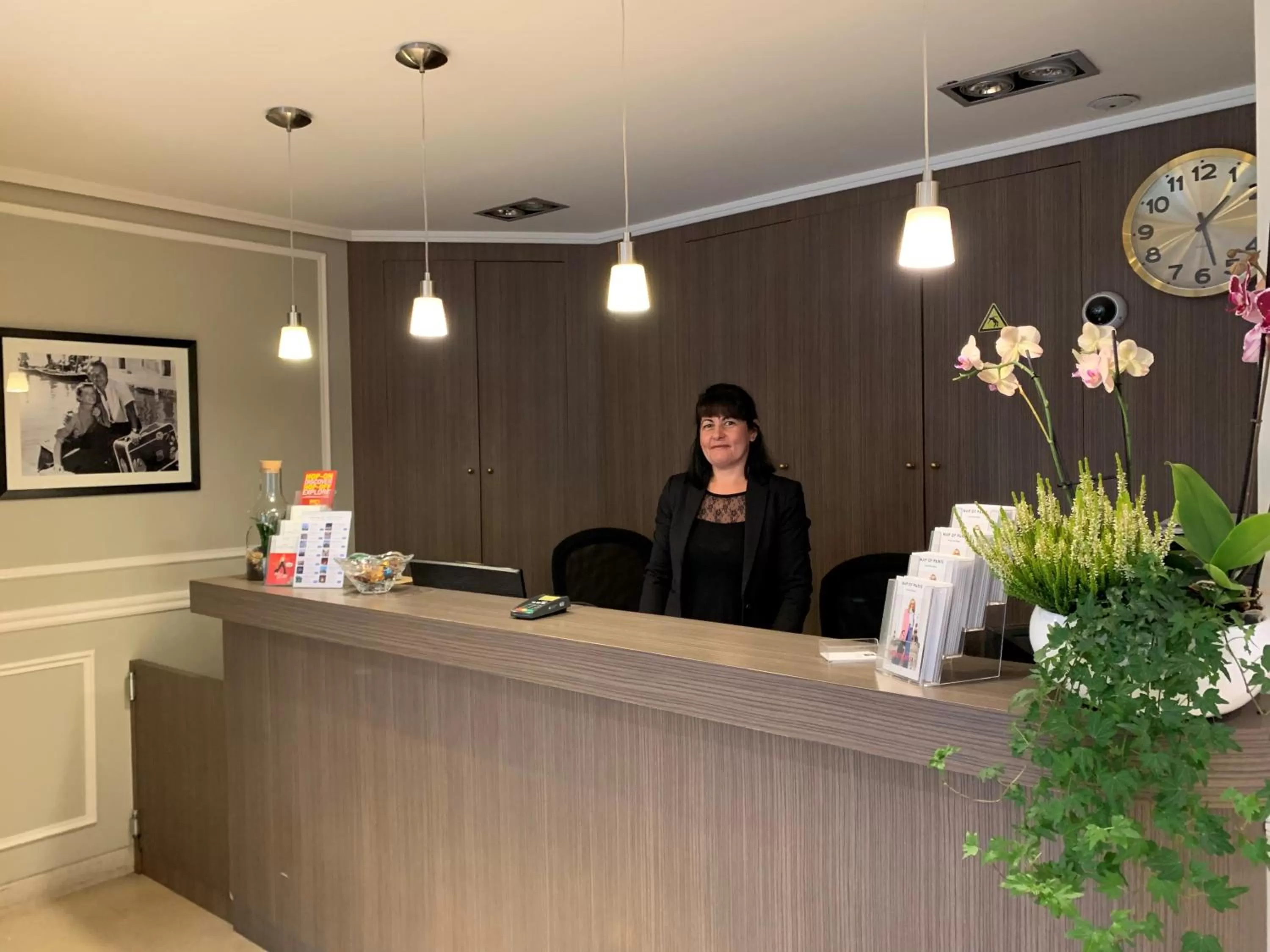 Staff in Hôtel Central Saint Germain