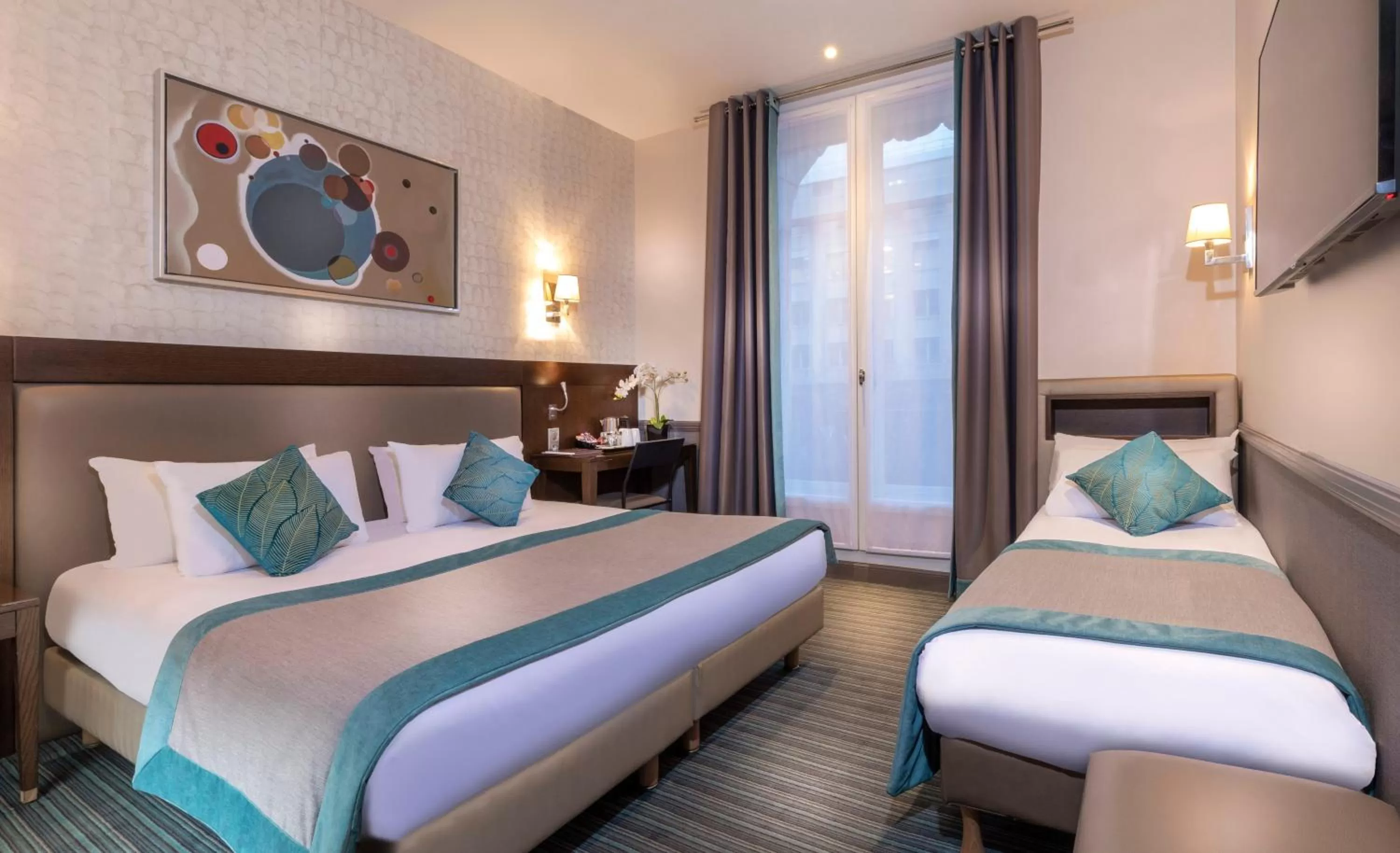 Bed in Elysées Ceramic