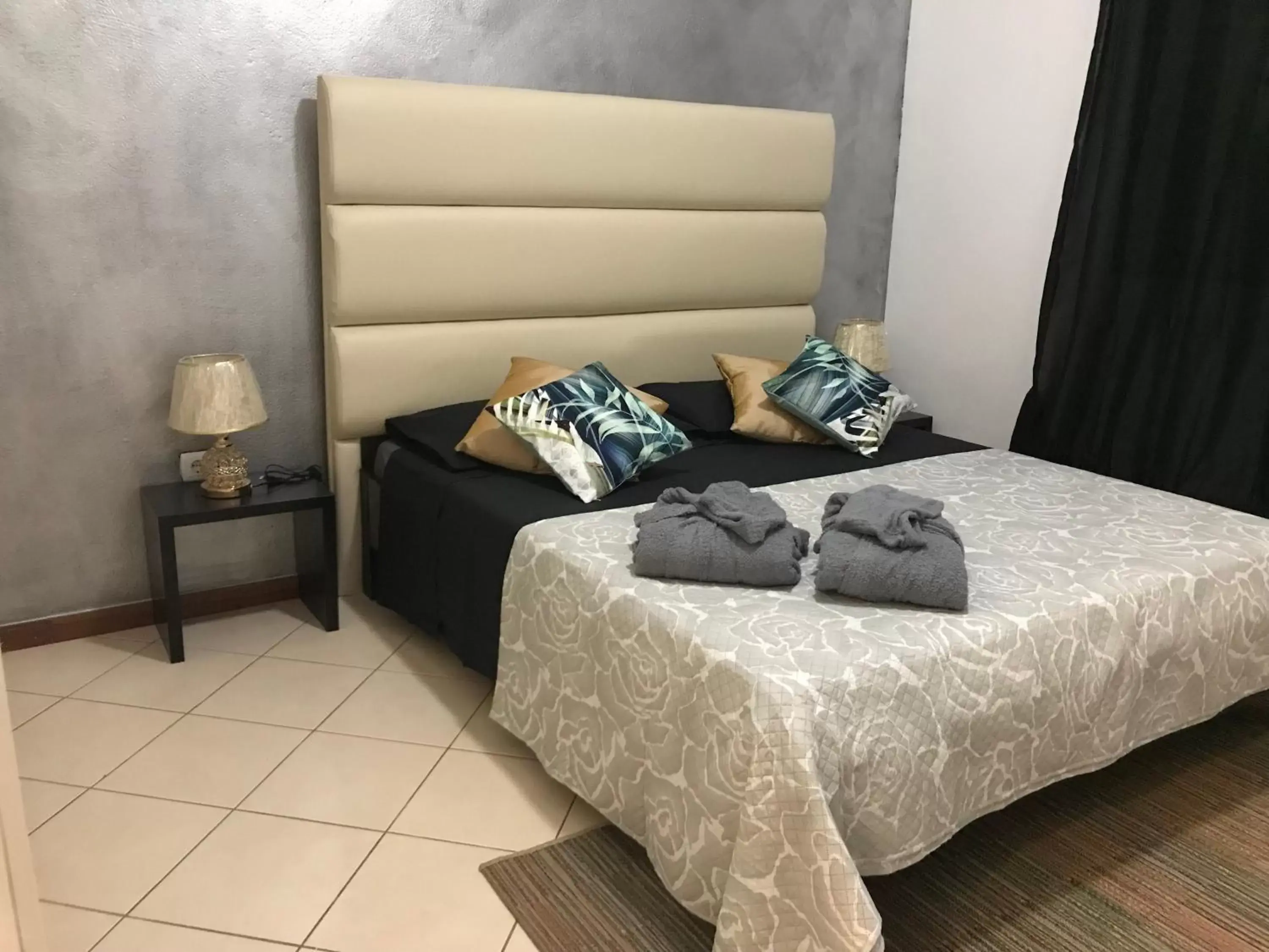 Deluxe Room - single occupancy in Blue eagle Deluxe Room - single occupancy in Blue eagle