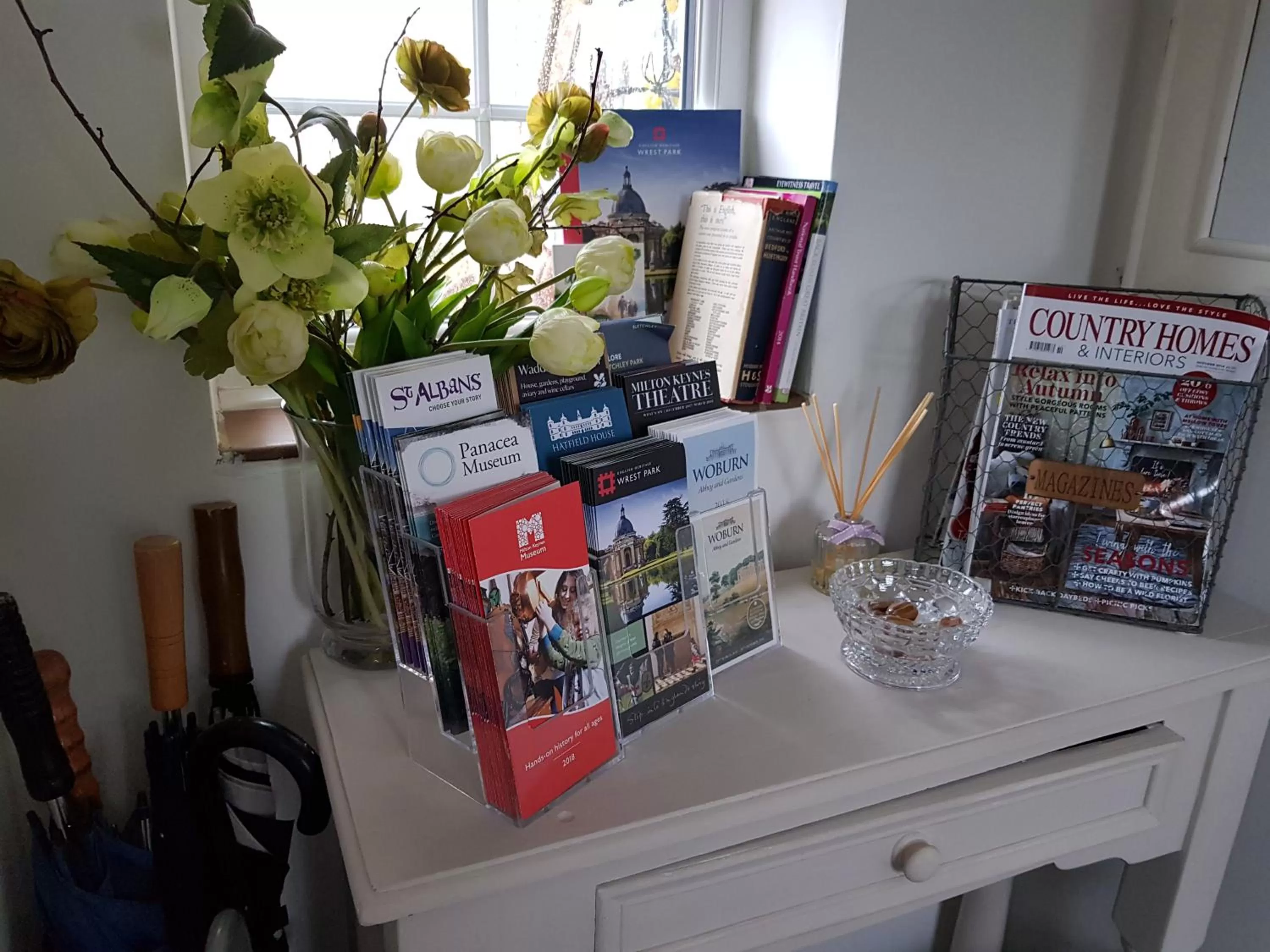 Lobby or reception in Wisteria Haze