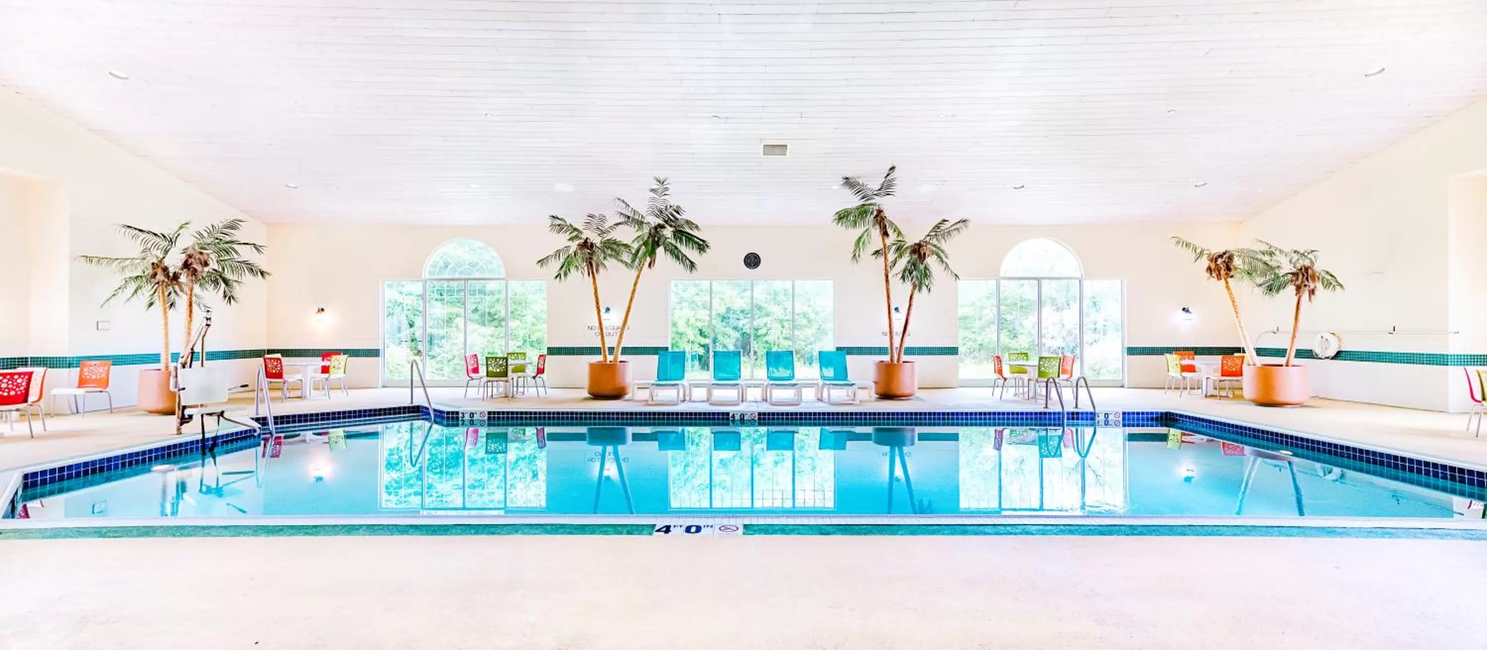 Pool view in Country Inn & Suites by Radisson, Appleton Airport - Fox River Mall Area