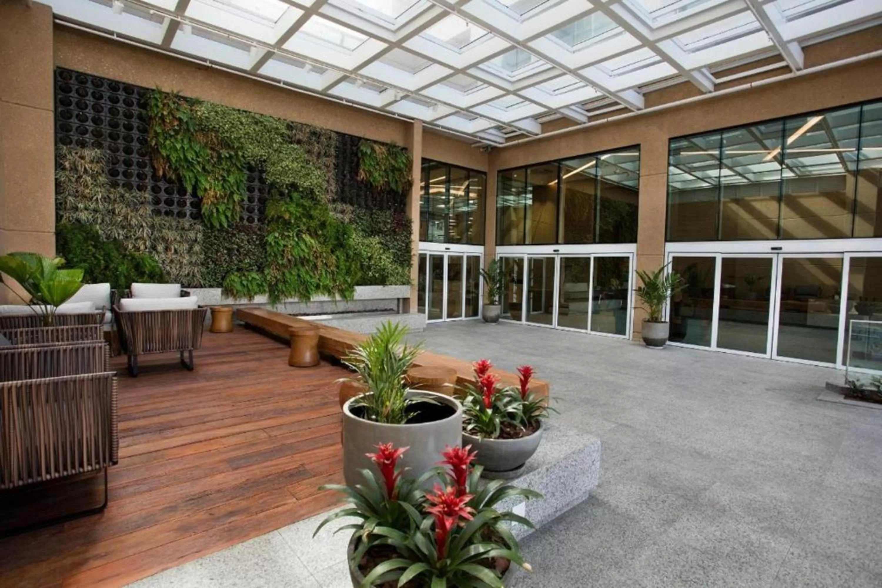 Banquet/Function facilities in Summit Hotel Monaco