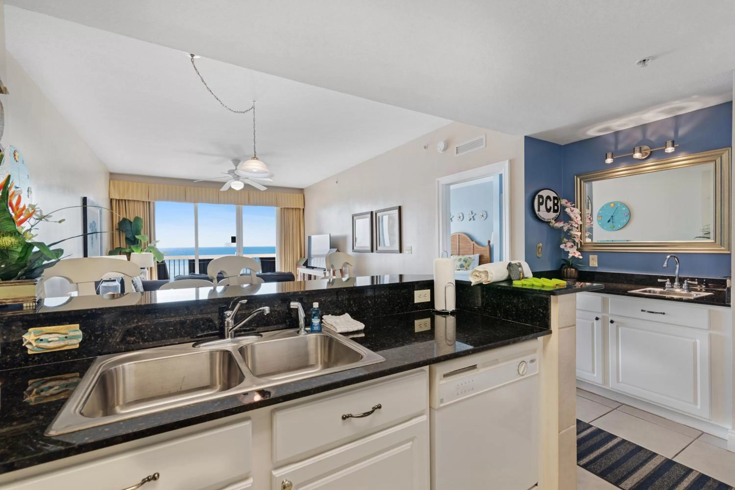 Kitchen/Kitchenette in Calypso Resort