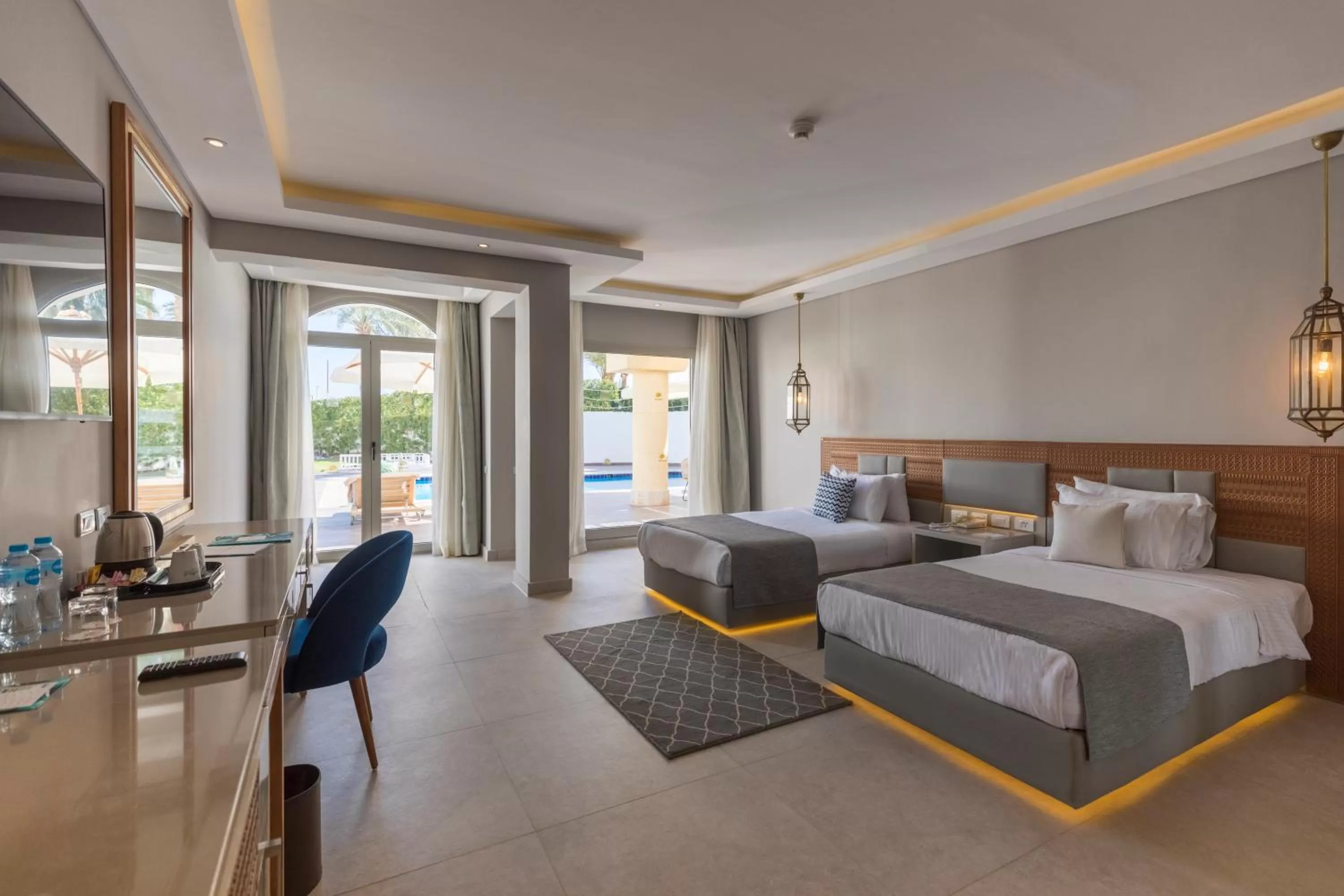 View (from property/room), Bed in Sunrise Diamond Beach Resort -Grand Select