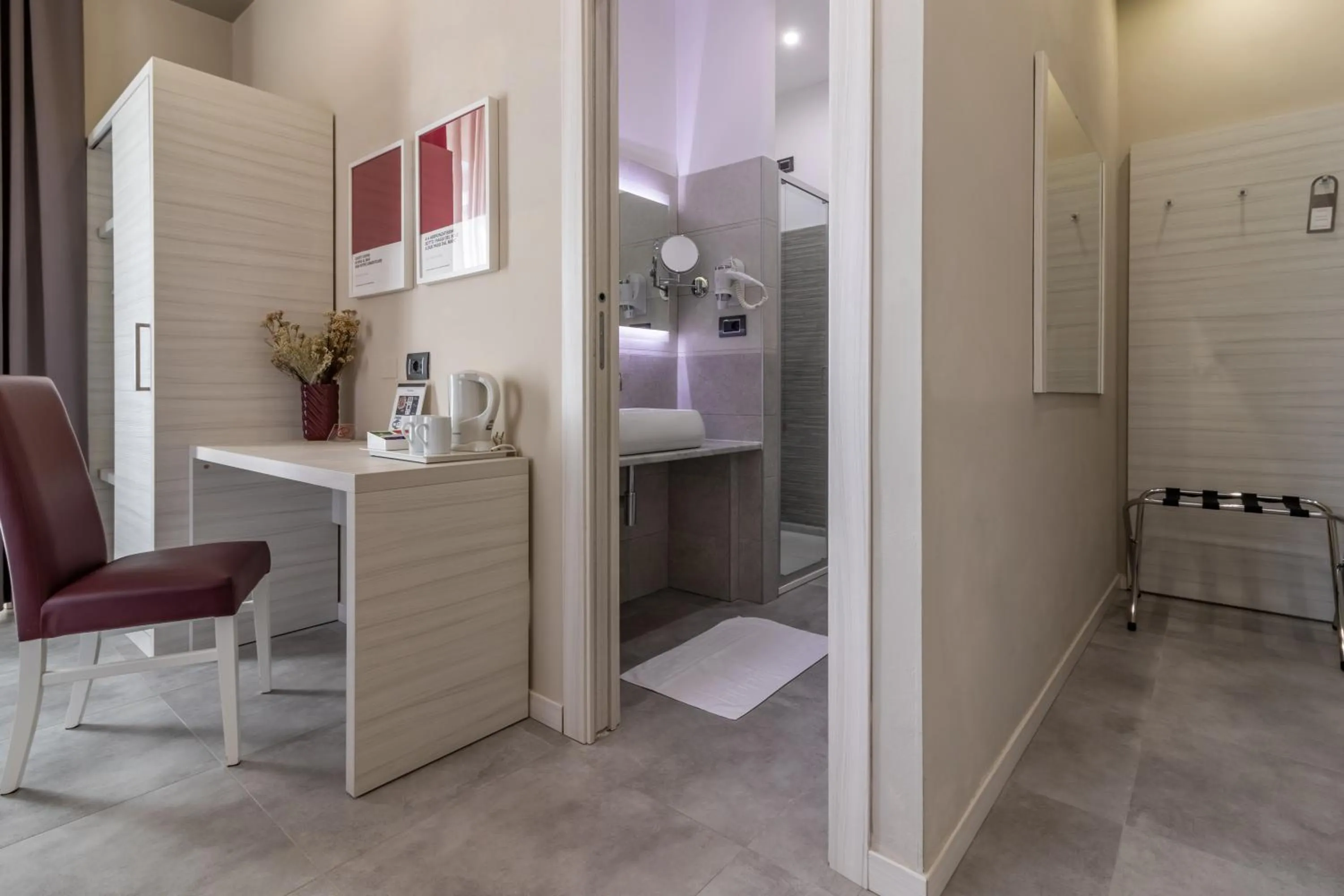 Shower in Cinque Terre Gateway