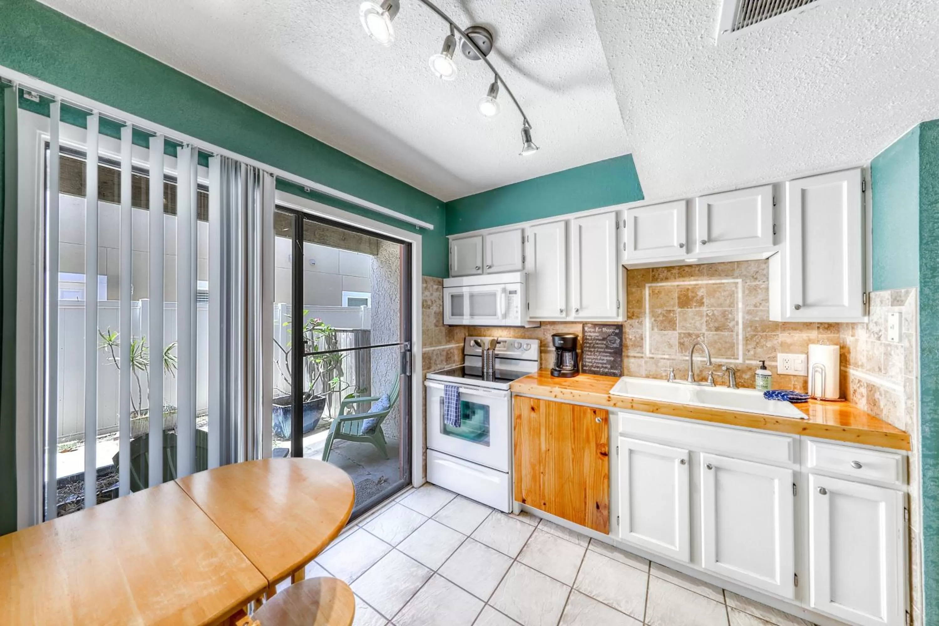 Kitchen/Kitchenette in Sand Dollar #5